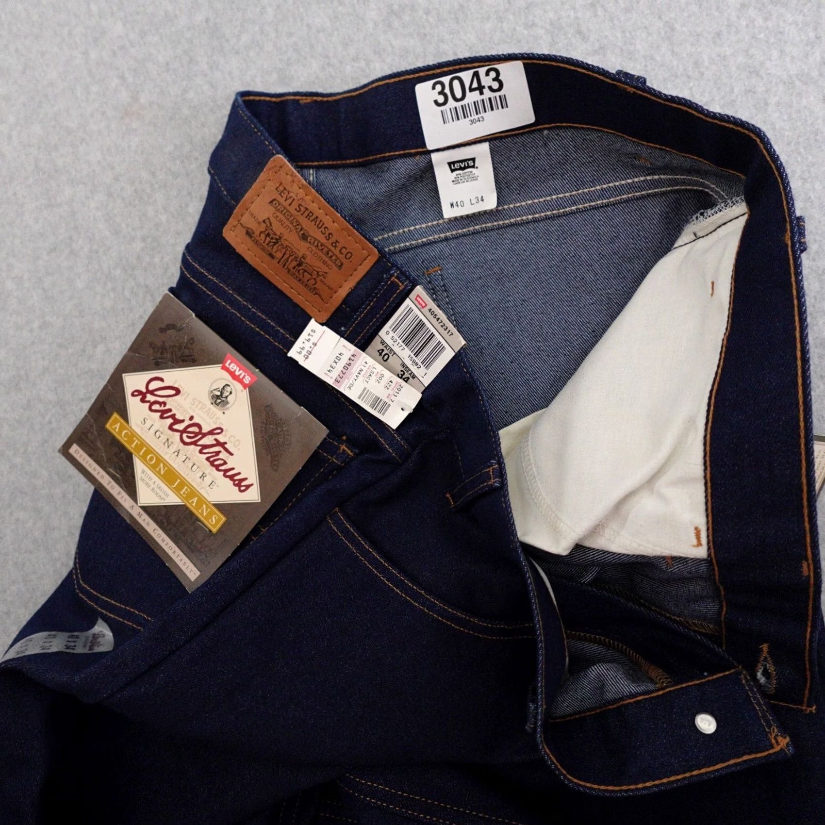 Levi's VINTAGE Levi's Jeans Main Selling Point Denim 40x34 90s Dark Wash Blue 40 Mens Jeans Mens Size US 40 / EU 56 - 4 Thumbnail
