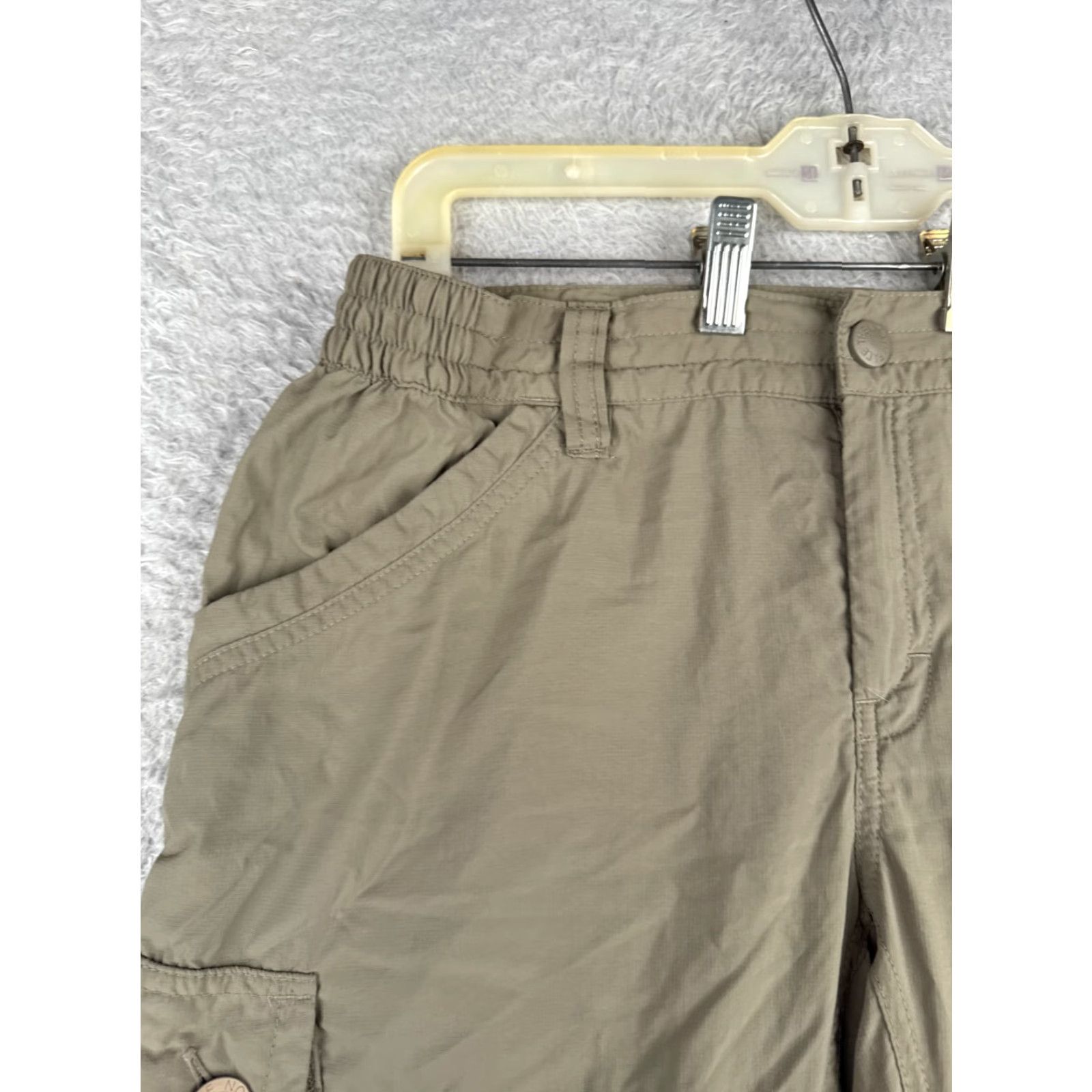 The North Face The North Face Womens Shorts Cargo Beige 32x10 100% Nylon Inseam 10 in Size 8 Pocket Logo Size 30" / US 8 / IT 44 - 4 Thumbnail