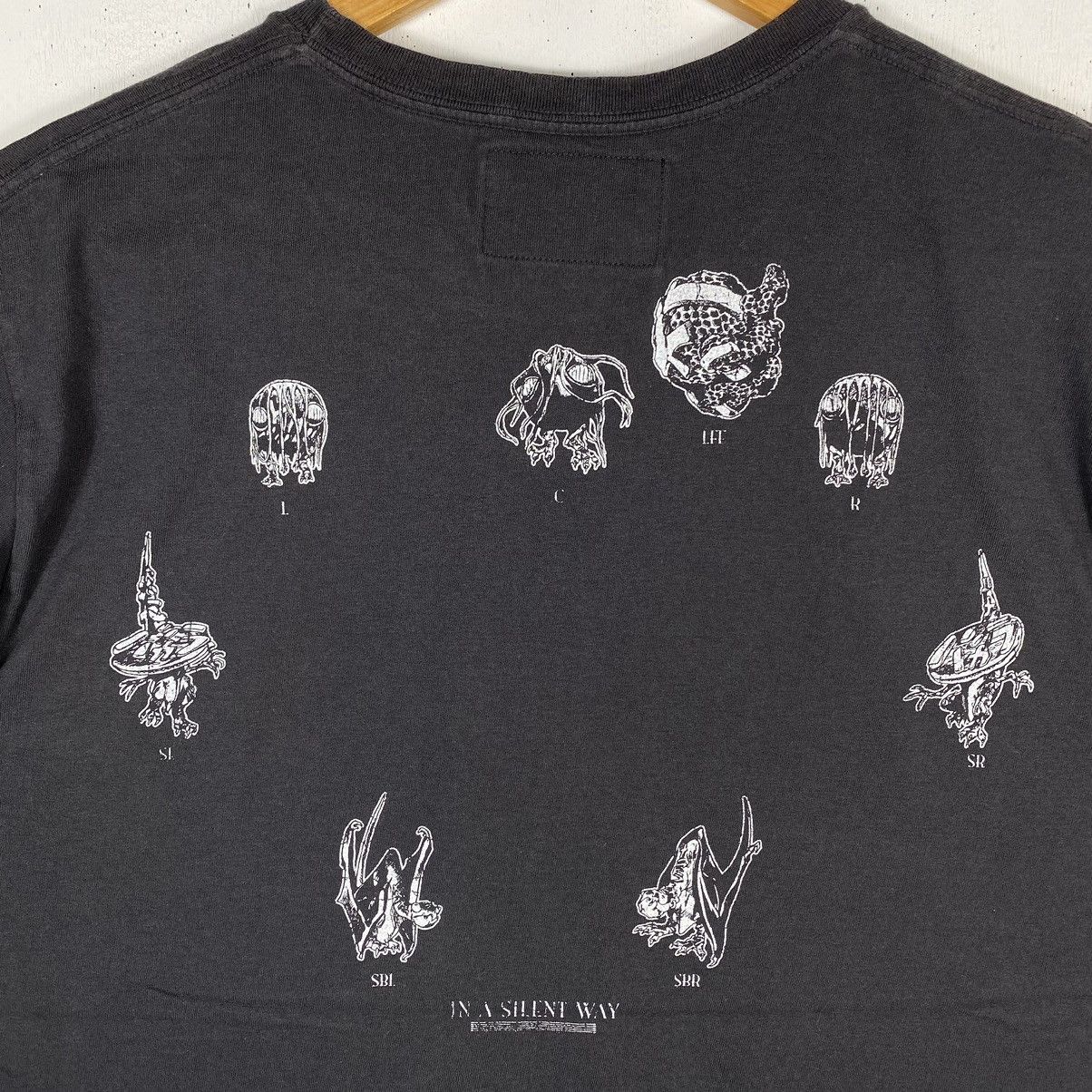 Anime JOJO'S BIZARRE ADVENTURE STEEL BALL RUN SANDMAN ANIME TEE Size US M / EU 48-50 / 2 - 5 Thumbnail