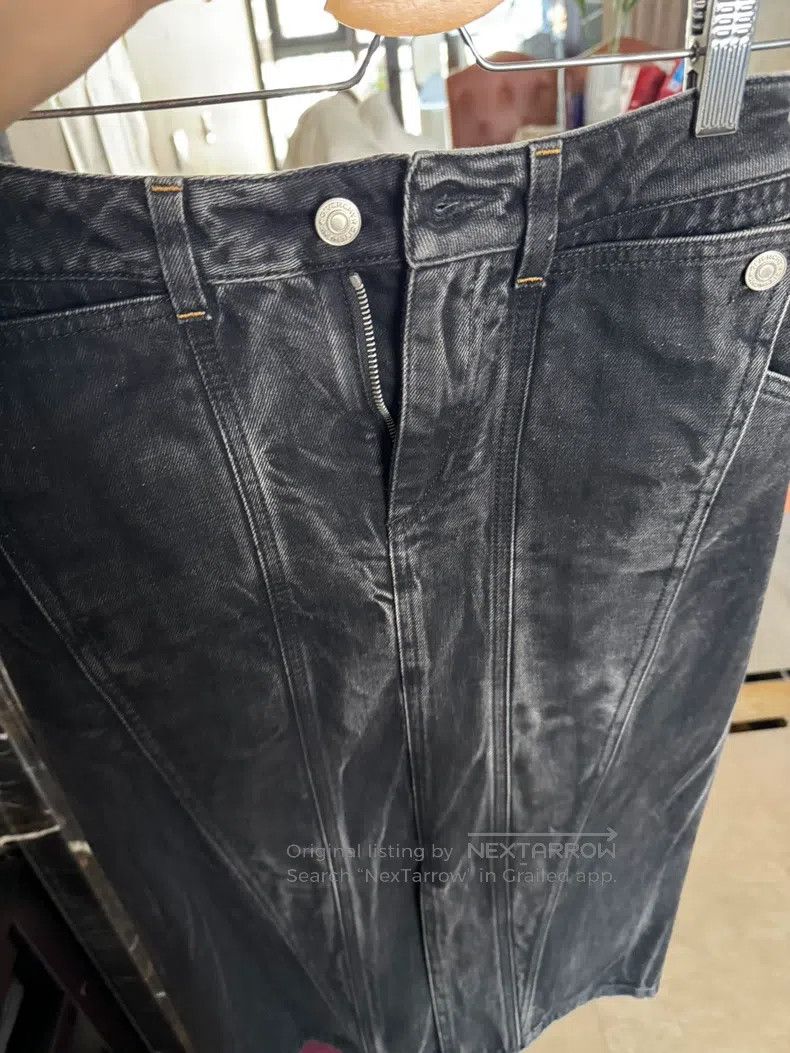 Givenchy Givenchy Size34 Black washed denim skirt Size US 29 - 1 Thumbnail