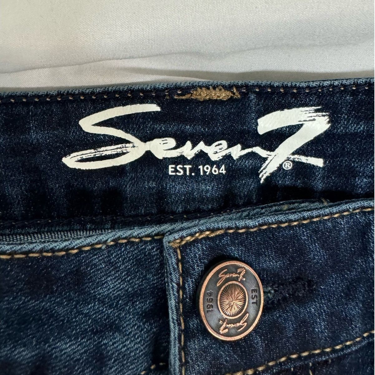 Seven 7 Seven 7 Women’s Scottsdale Relaxed Bermuda Shorts Size 14 Size 36" / US 14 / IT 50 - 3 Thumbnail