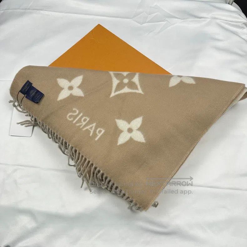 Louis Vuitton Louis Vuitton Cream-colored cashmere scarf Size ONE SIZE - 4 Thumbnail