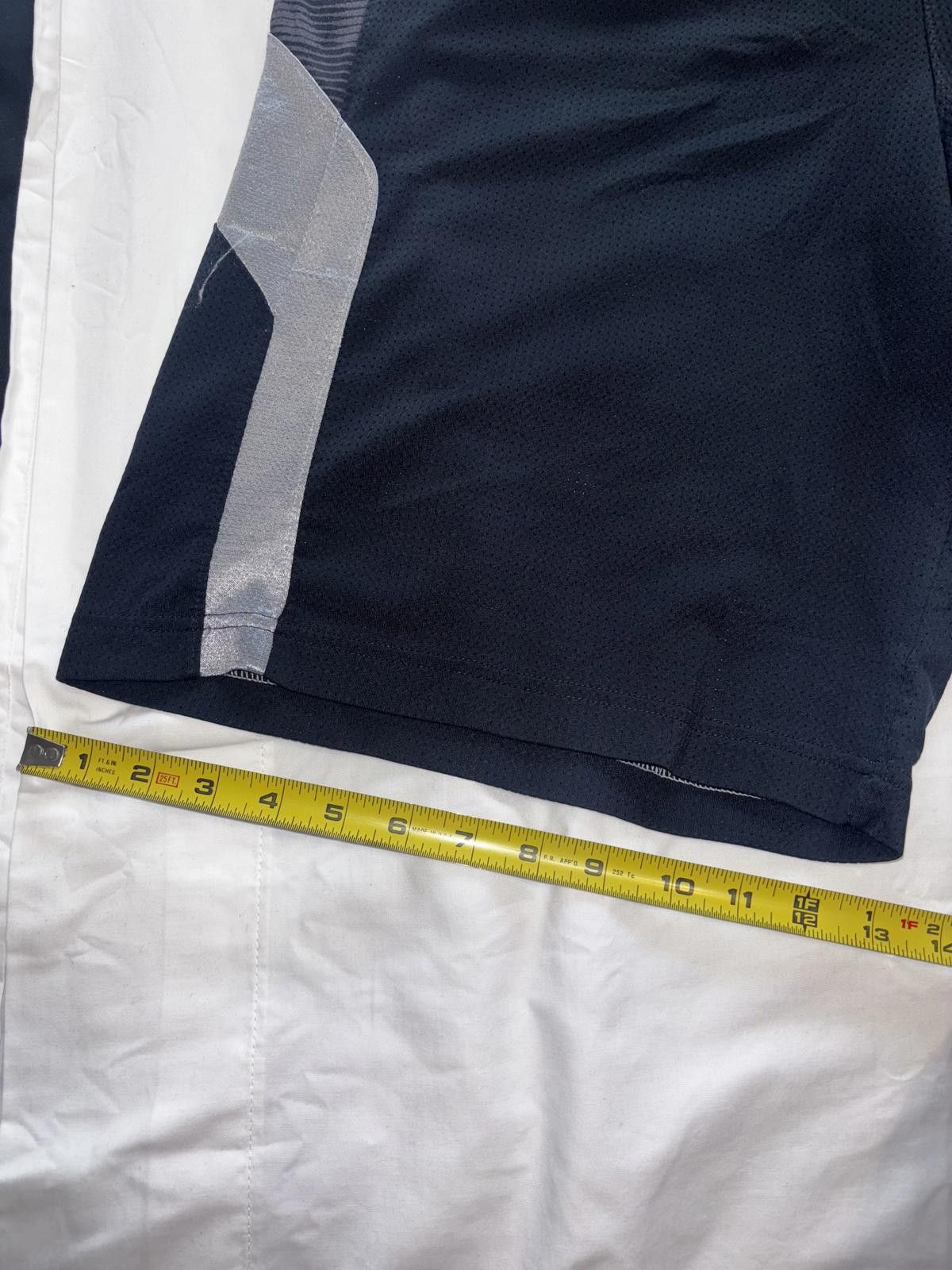 Under Armour Athletic Under Armour Men's Shorts - XL Size US 36 / EU 52 - 5 Thumbnail