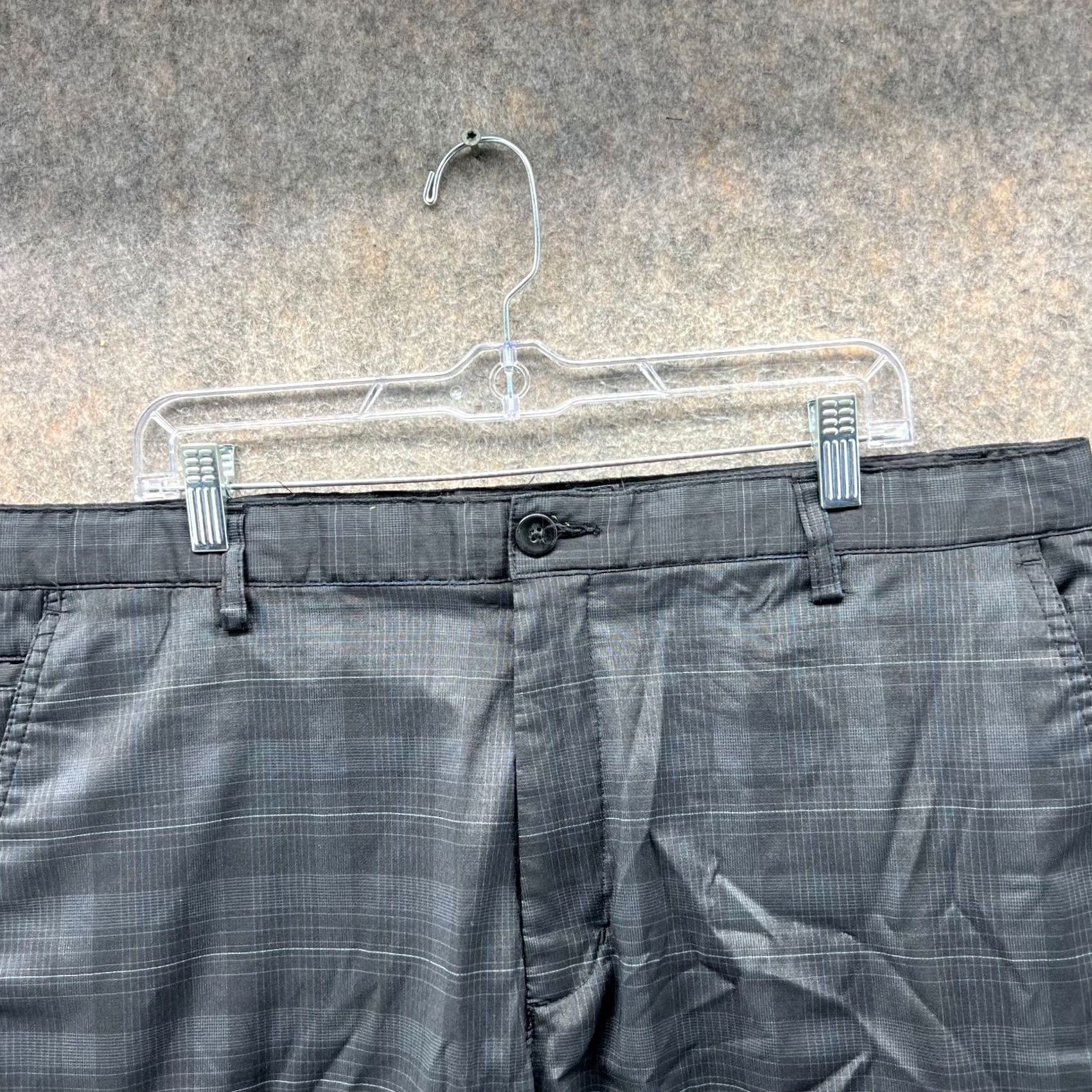 Tasso Elba Greg Norman Shorts Mens 40 Black Chino Flat Front Plaid Pattern Button Closure Slim/Regular Fit Mens Casual Sportswear Size US 40 / EU 56 - 5 Thumbnail