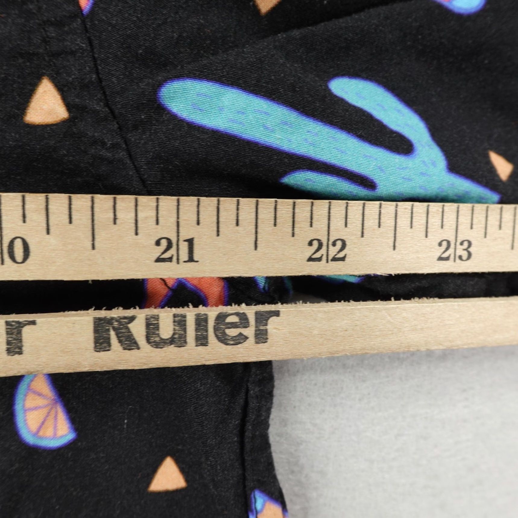 Vintage VINTAGE Tipsy Elves Shirt Men XL Black Graphic Print Southwestern Desert Pinata Mariachi Festive 90s Western Size US XL / EU 56 / 4 - 7 Thumbnail