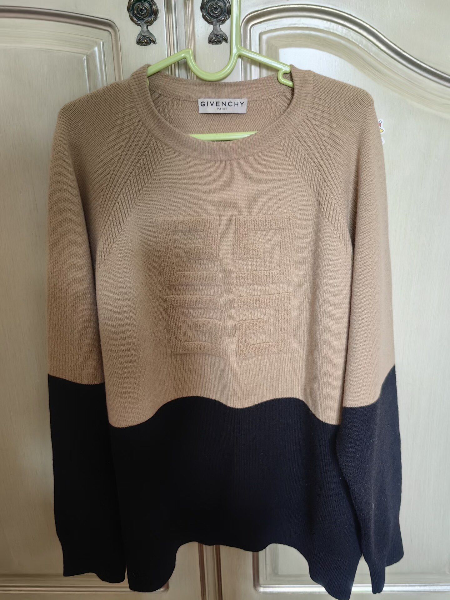 Givenchy Givenchy Men's Logo Pullover Sweater Size US S / EU 44-46 / 1 - 1 Thumbnail