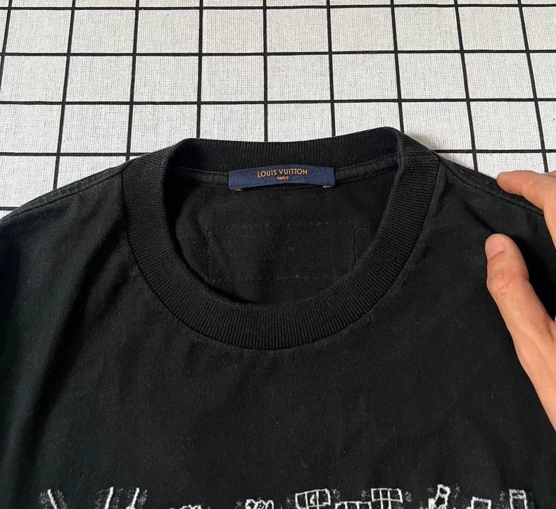 Louis Vuitton Louis Vuitton Gesture Graffiti Short Sleeve Size US S / EU 44-46 / 1 - 6 Thumbnail