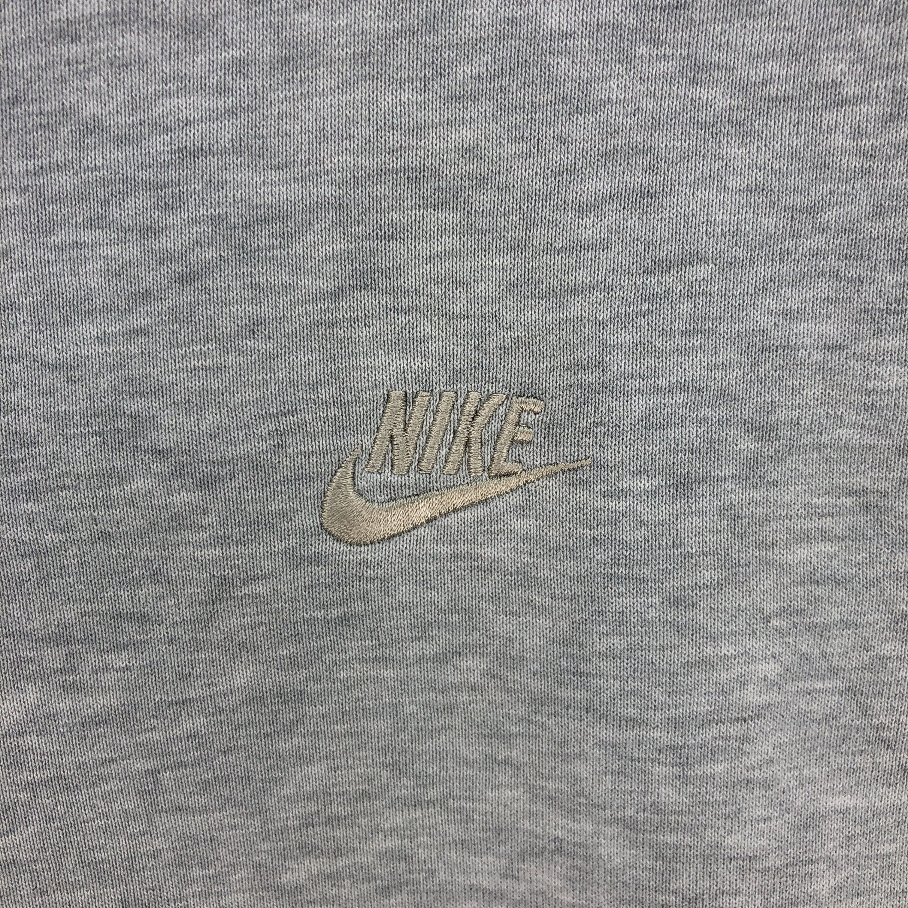 Nike × Vintage Vintage Nike Sweatshirt Nike Swoosh Sweater Jumper Size US L / EU 52-54 / 3 - 3 Thumbnail