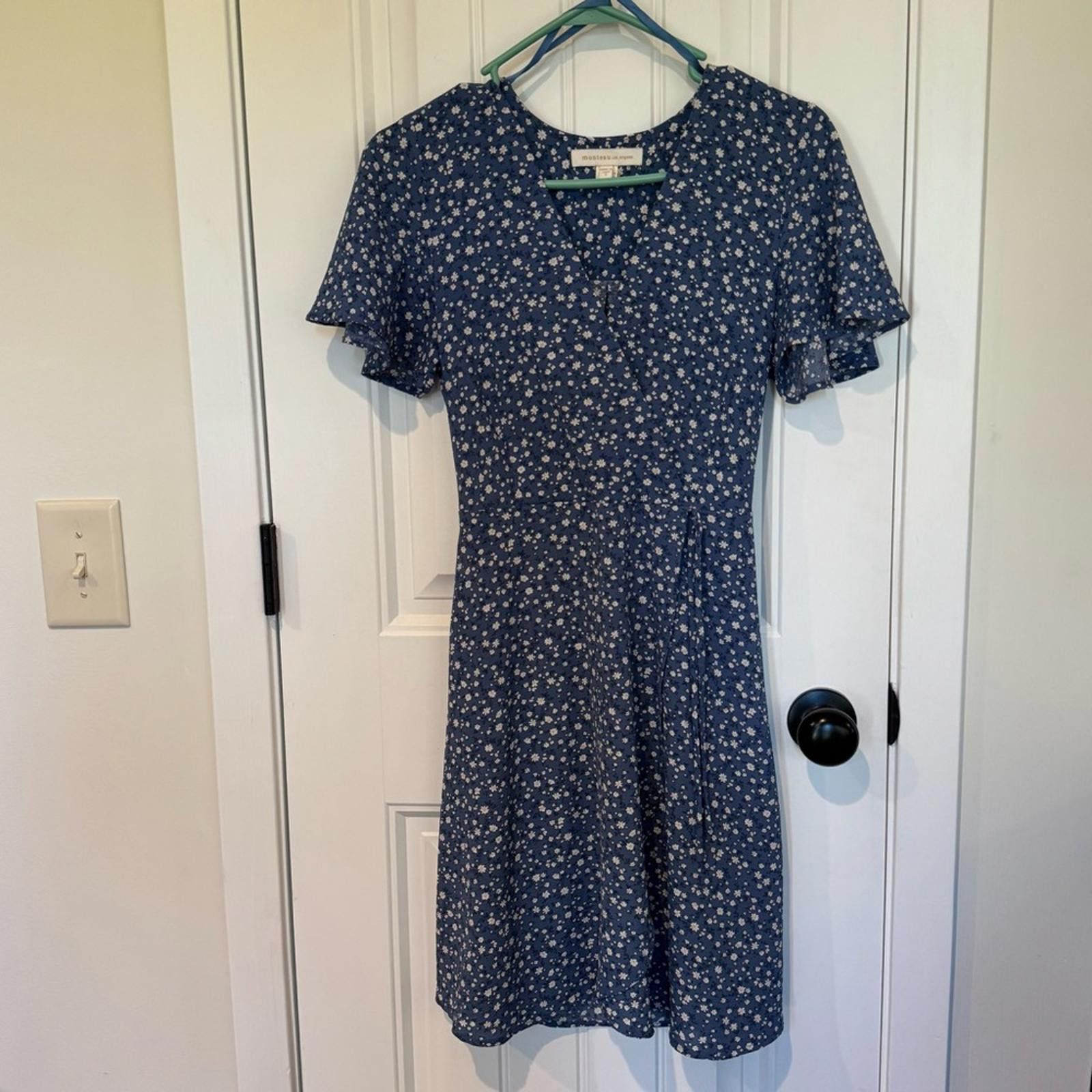 Other Monteau Navy Dress with White Floral Pattern-Small Size S / US 4 / IT 40 - 1 Thumbnail