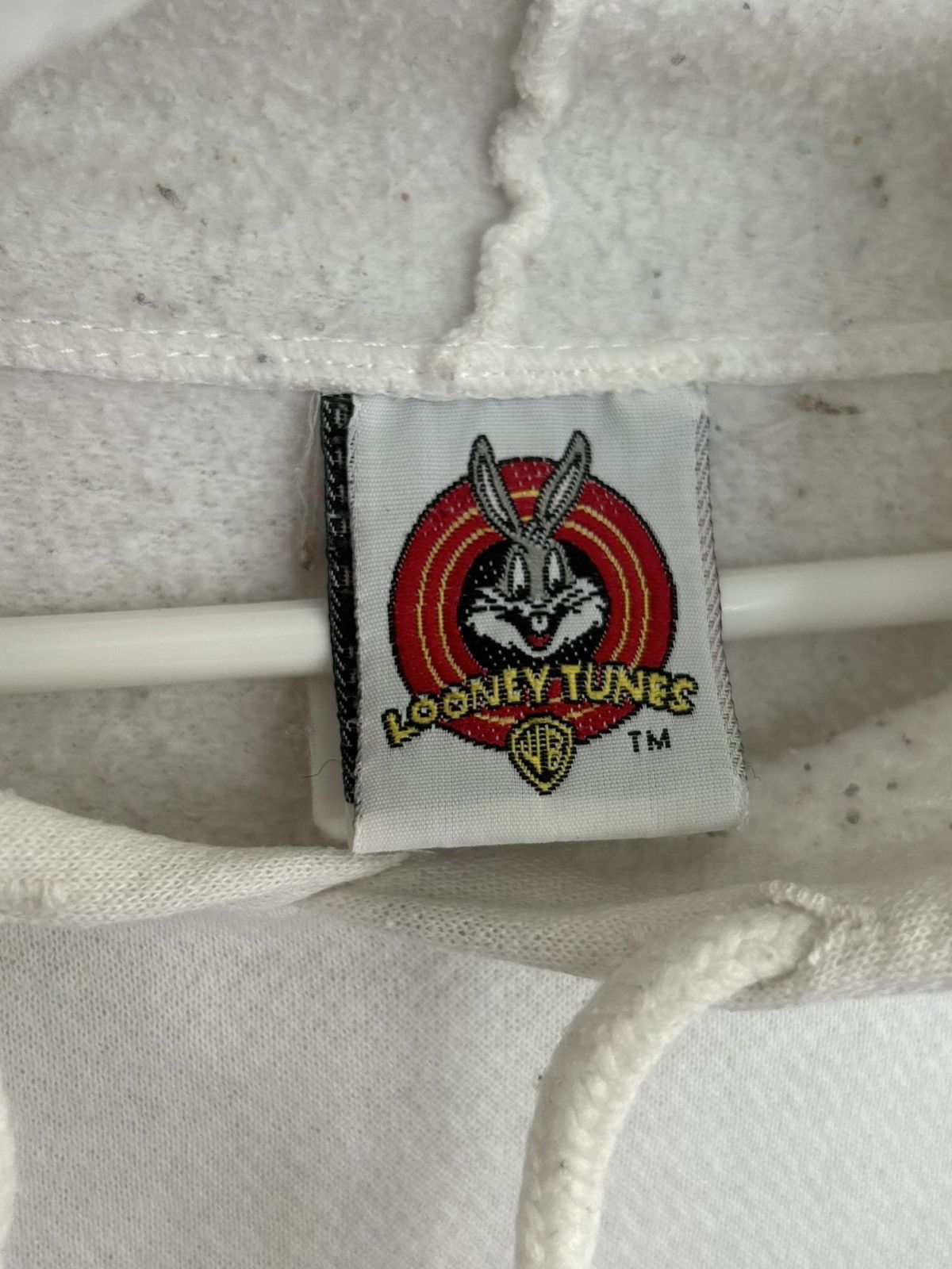 Vintage 1997 Looney Tunes Bugs Bunny Running Football Graphic Hoodie Size US L / EU 52-54 / 3 - 4 Thumbnail