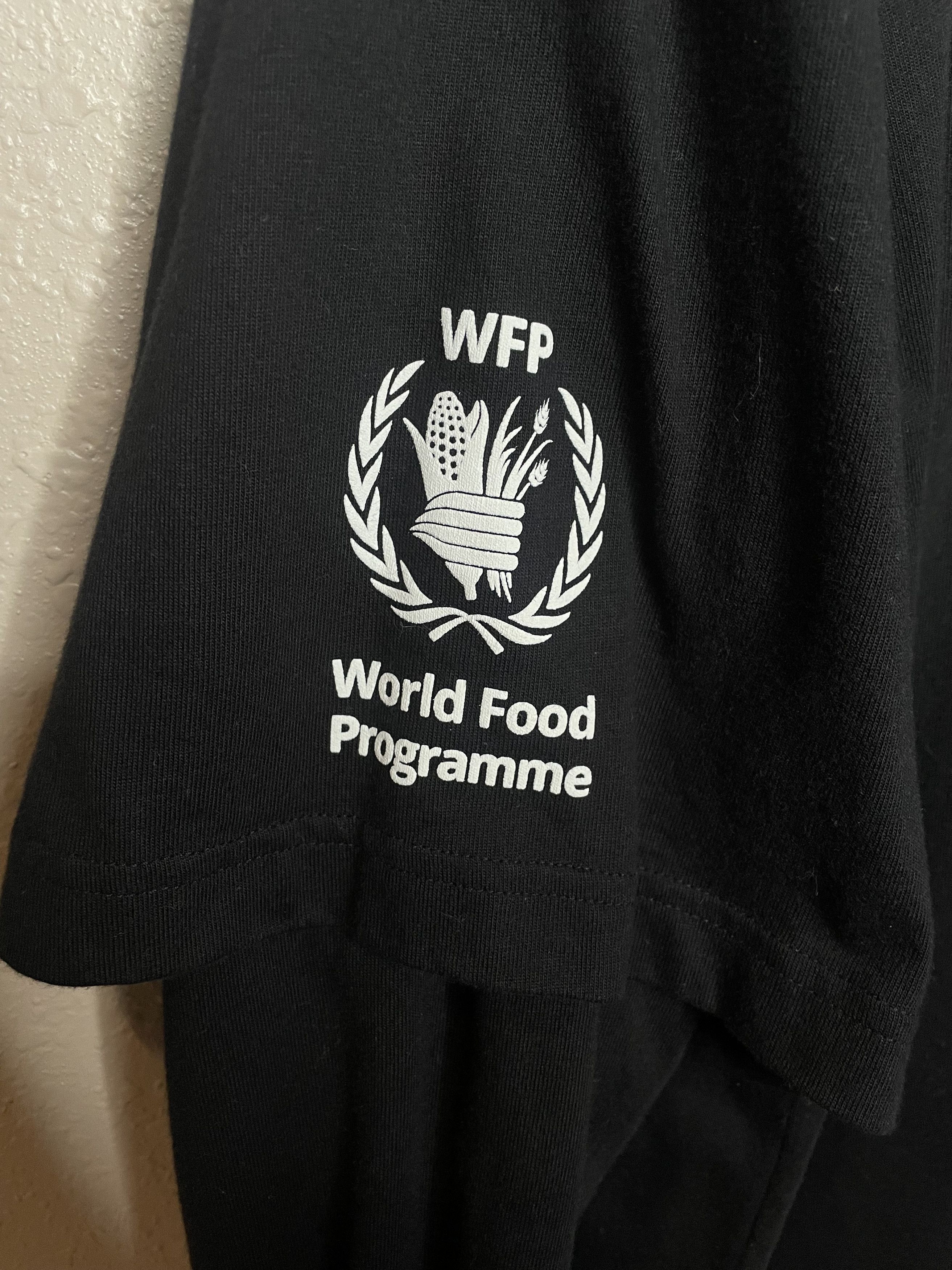 Balenciaga Balenciaga World Food Programme Long sleeve Size US S / EU 44-46 / 1 - 4 Thumbnail