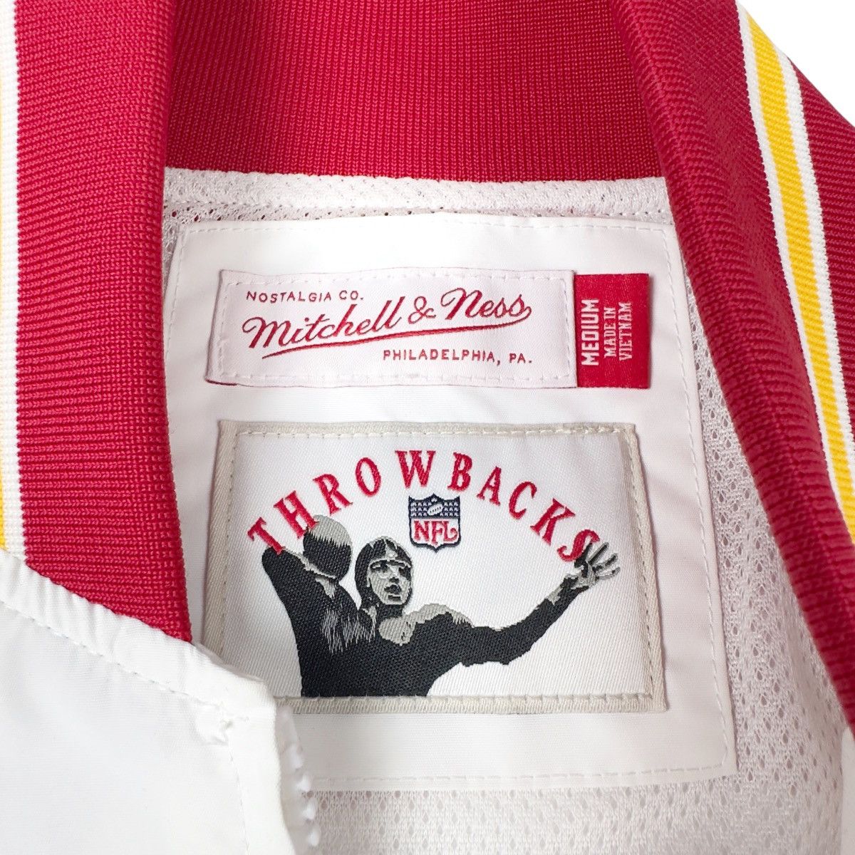 Mitchell & Ness Mitchell & Ness White Kansas City Chiefs Full-Zip Jacket Size US M / EU 48-50 / 2 - 6 Thumbnail