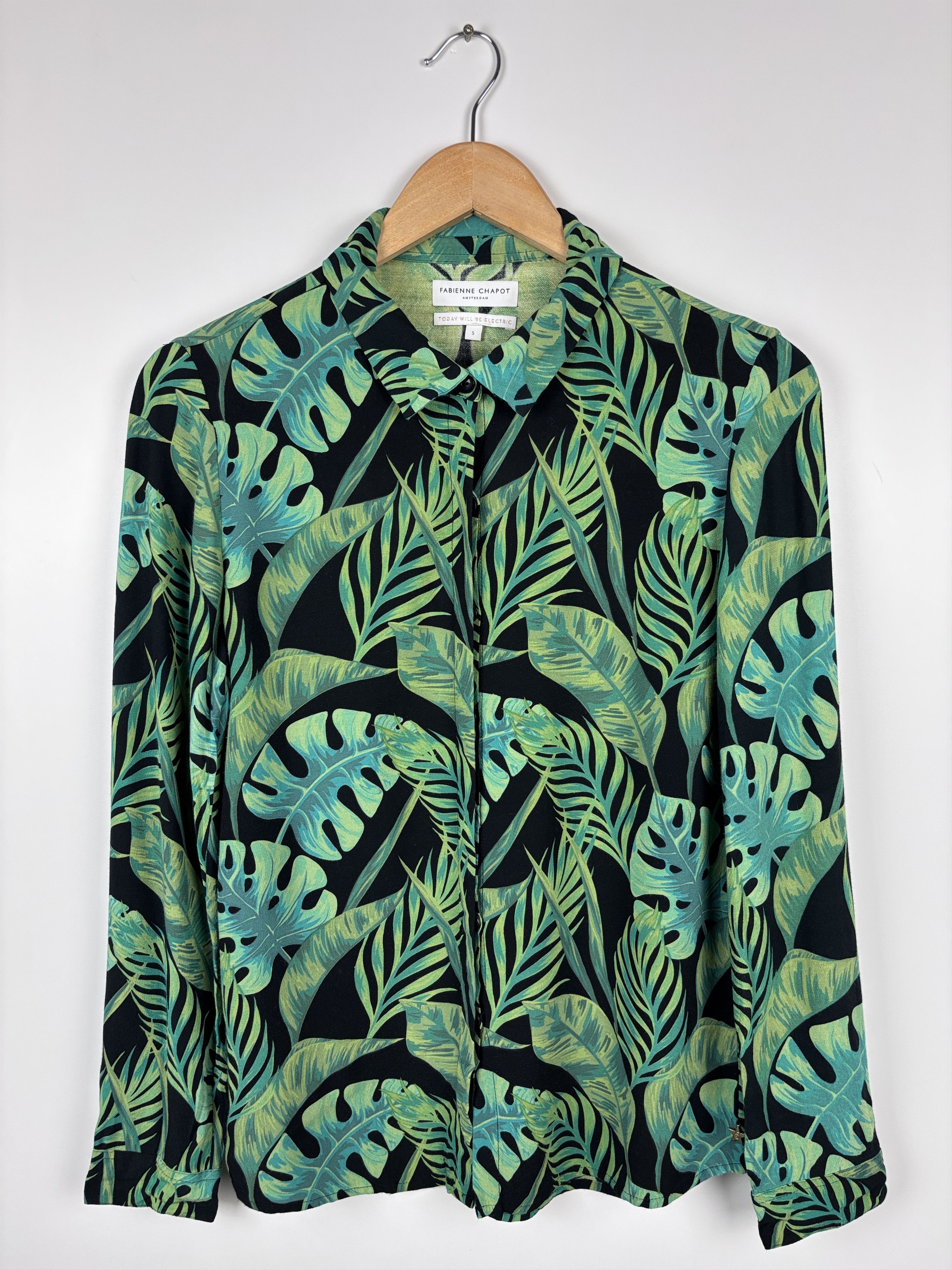 Designer Fabienne Chapot Floral Button Shirt Blouse Viscose Green S Size S / US 4 / IT 40 - 1 Thumbnail