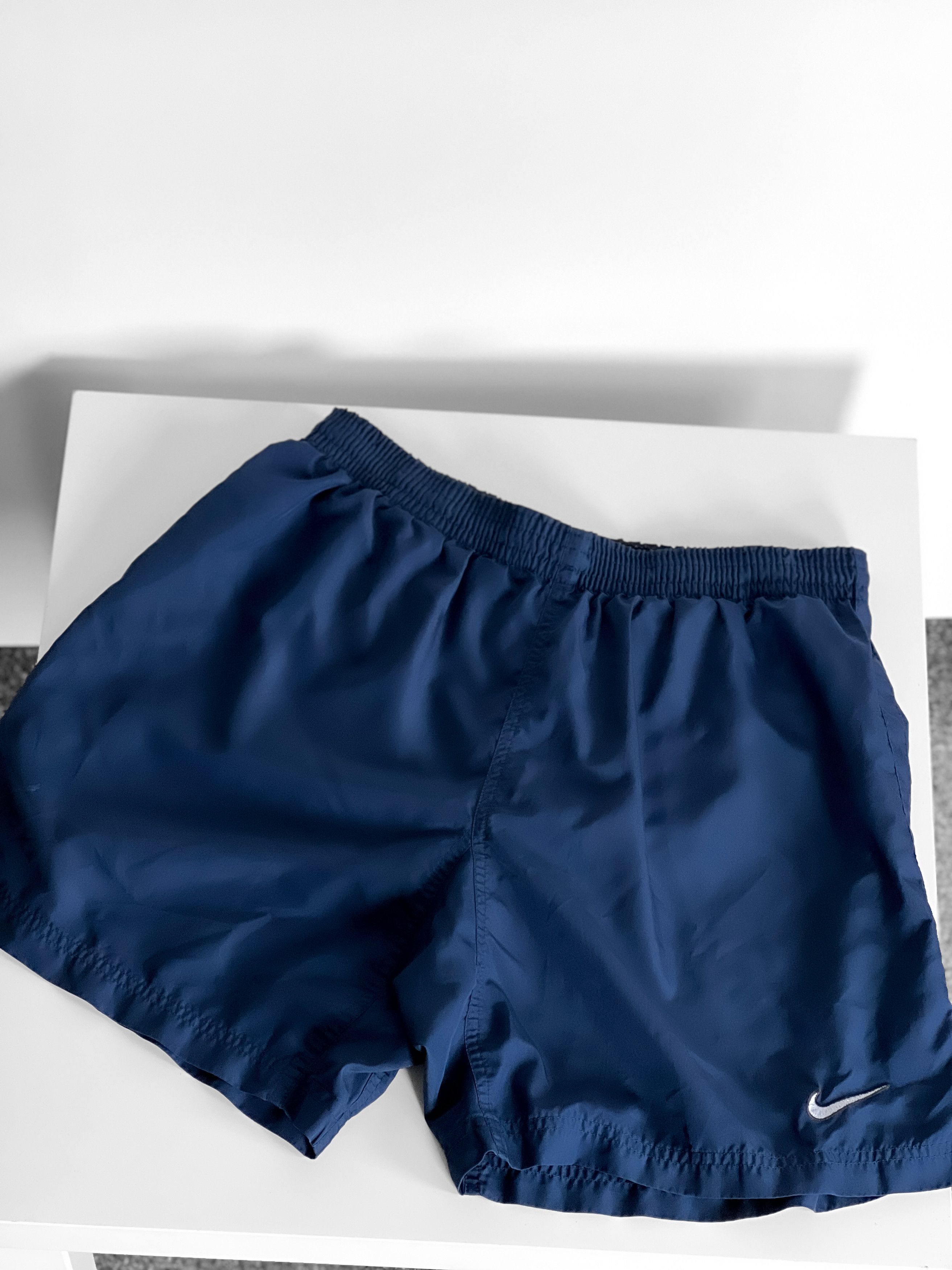 Nike Nike Vintage 90`s Men`s Shorts Size US 32 / EU 48 - 1 Thumbnail
