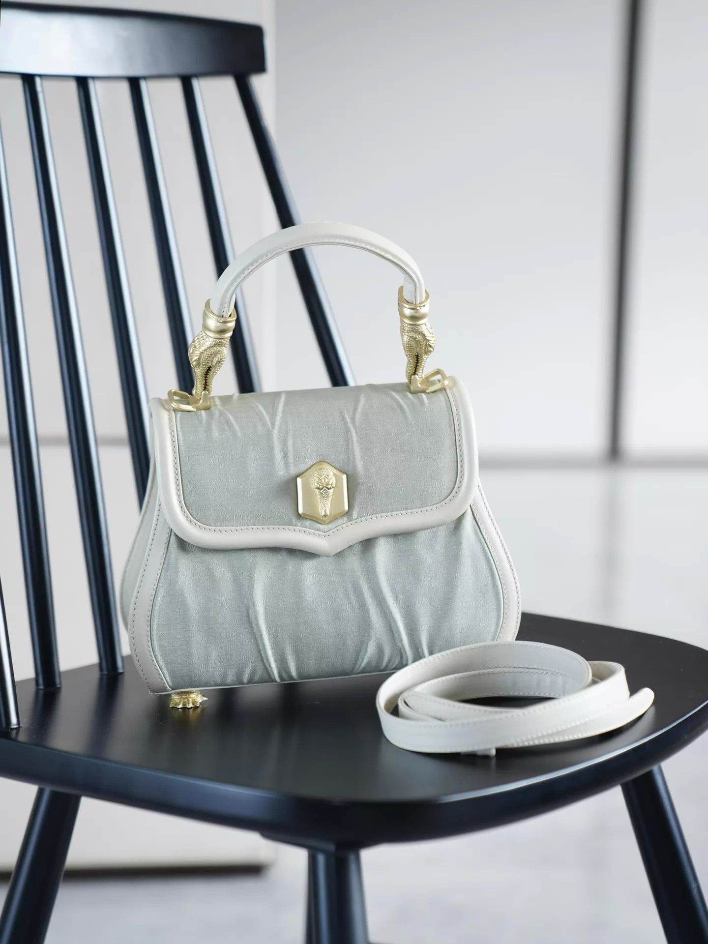 Other BKC Classic Croc Trophy Iced Green Canvas 2way Small Bag Size ONE SIZE - 2 Thumbnail