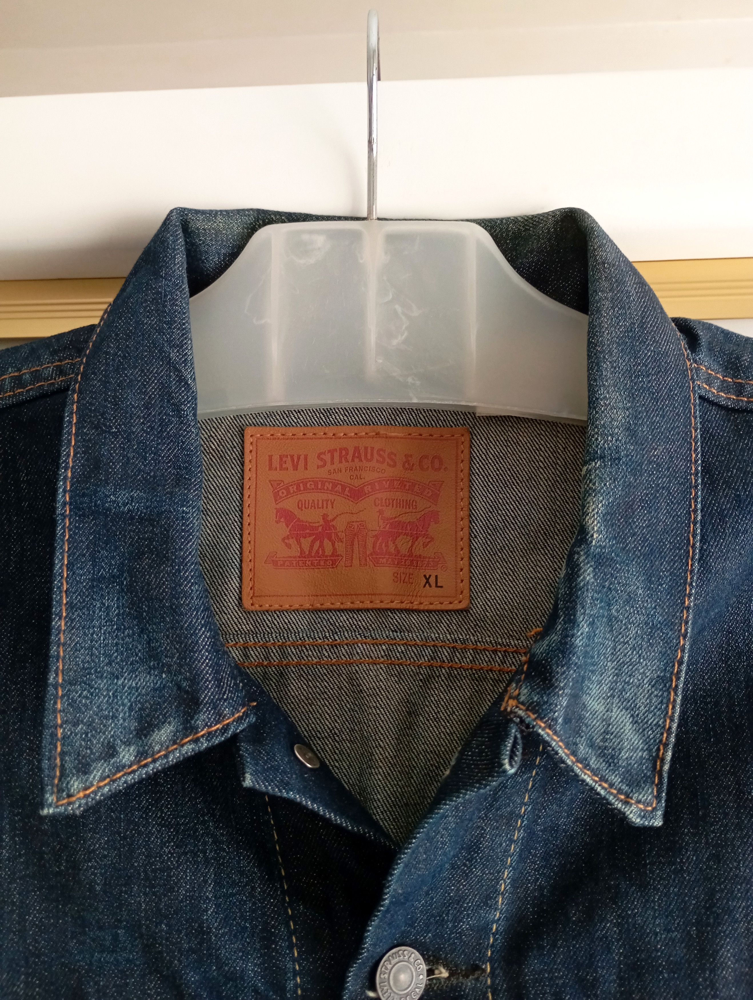 Levi's Levi's Denim Indigo Trucker Jacket Biker Vintage Classic Y2K Size US XL / EU 56 / 4 - 3 Thumbnail