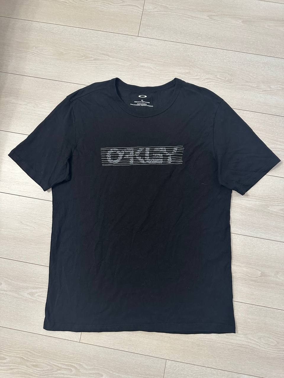Oakley Black archive tshirt Size US XL / EU 56 / 4 - 1 Thumbnail