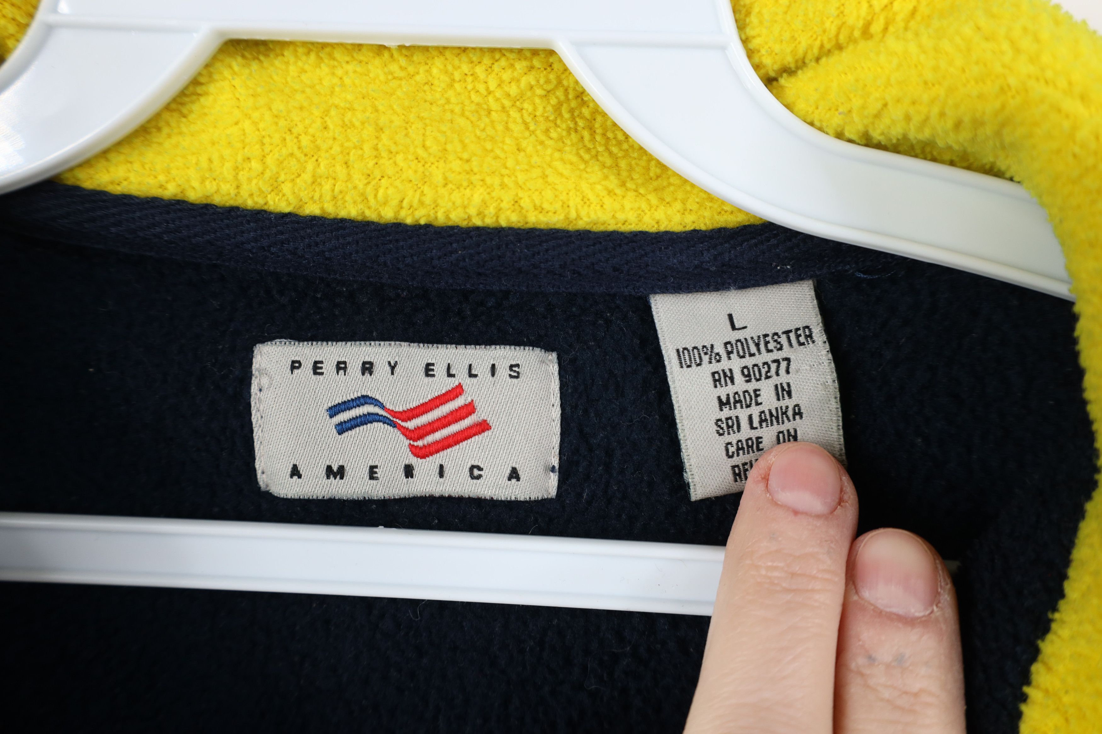 Vintage Vintage 90s Perry Ellis Flag 1/4 Half Zip Fleece Sweater Size US L / EU 52-54 / 3 - 5 Thumbnail