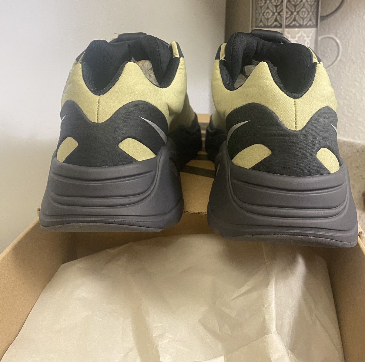 Yeezy adidas Yeezy 700 MNVN ‘Resin’ size9.5M DS w OG All Size US 9.5 / EU 42-43 - 9 Thumbnail