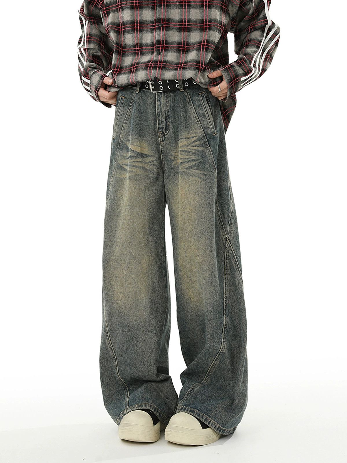 Vintage Men's washed distressed patchwork hip-hop wide-leg jeans Size US 32 / EU 48 - 2 Thumbnail