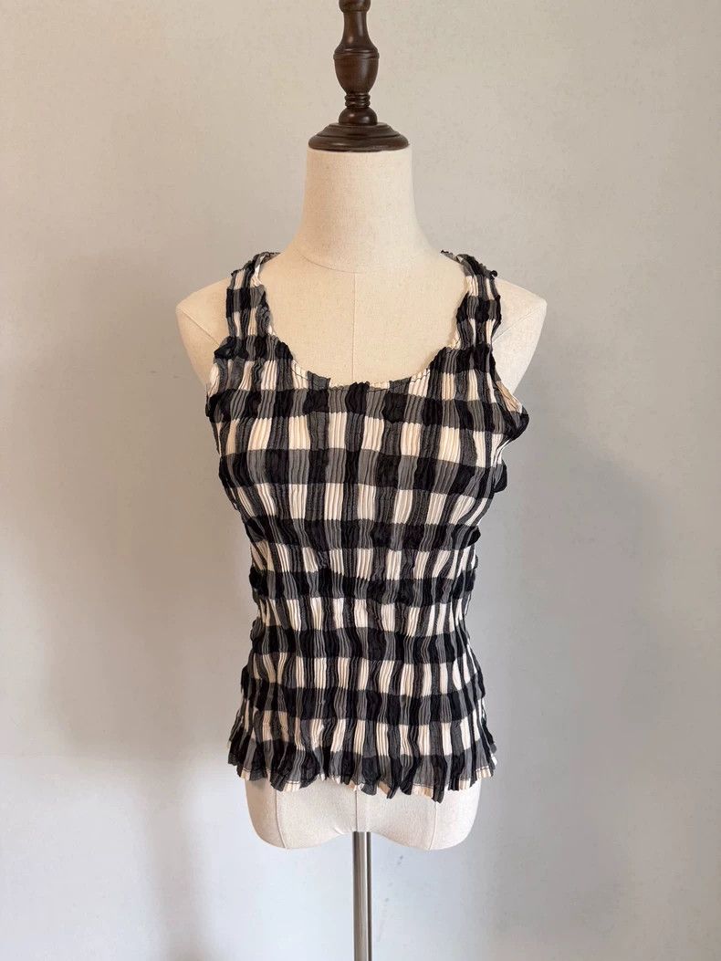 Issey Miyake Issey Miyake Black and gray main line checkered vest Size L / US 10 / IT 46 - 1 Thumbnail