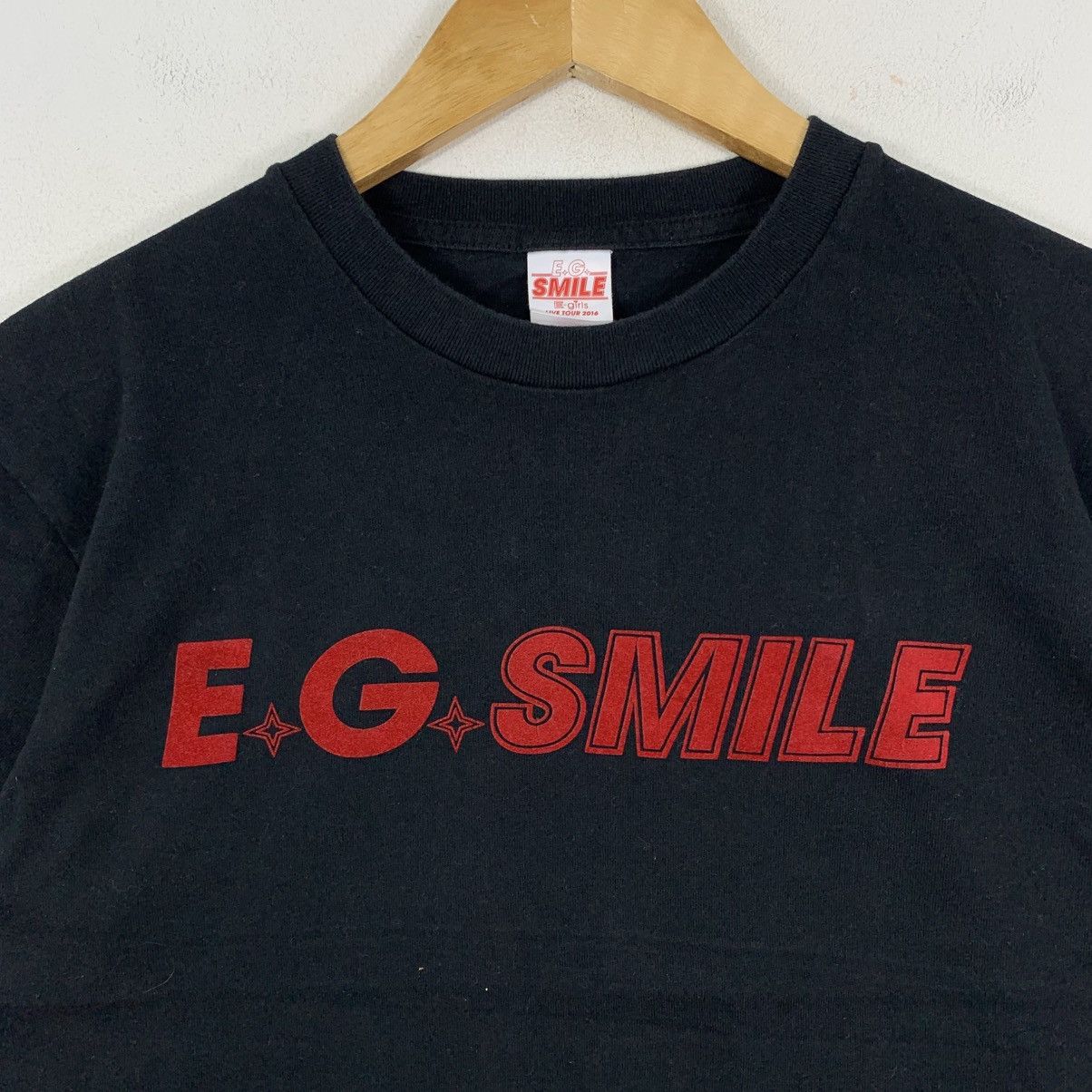 Japanese Brand E-GIRLS EG Smile Live Tour Japanese Band Short Sleeve Tshirt Size US M / EU 48-50 / 2 - 6 Thumbnail