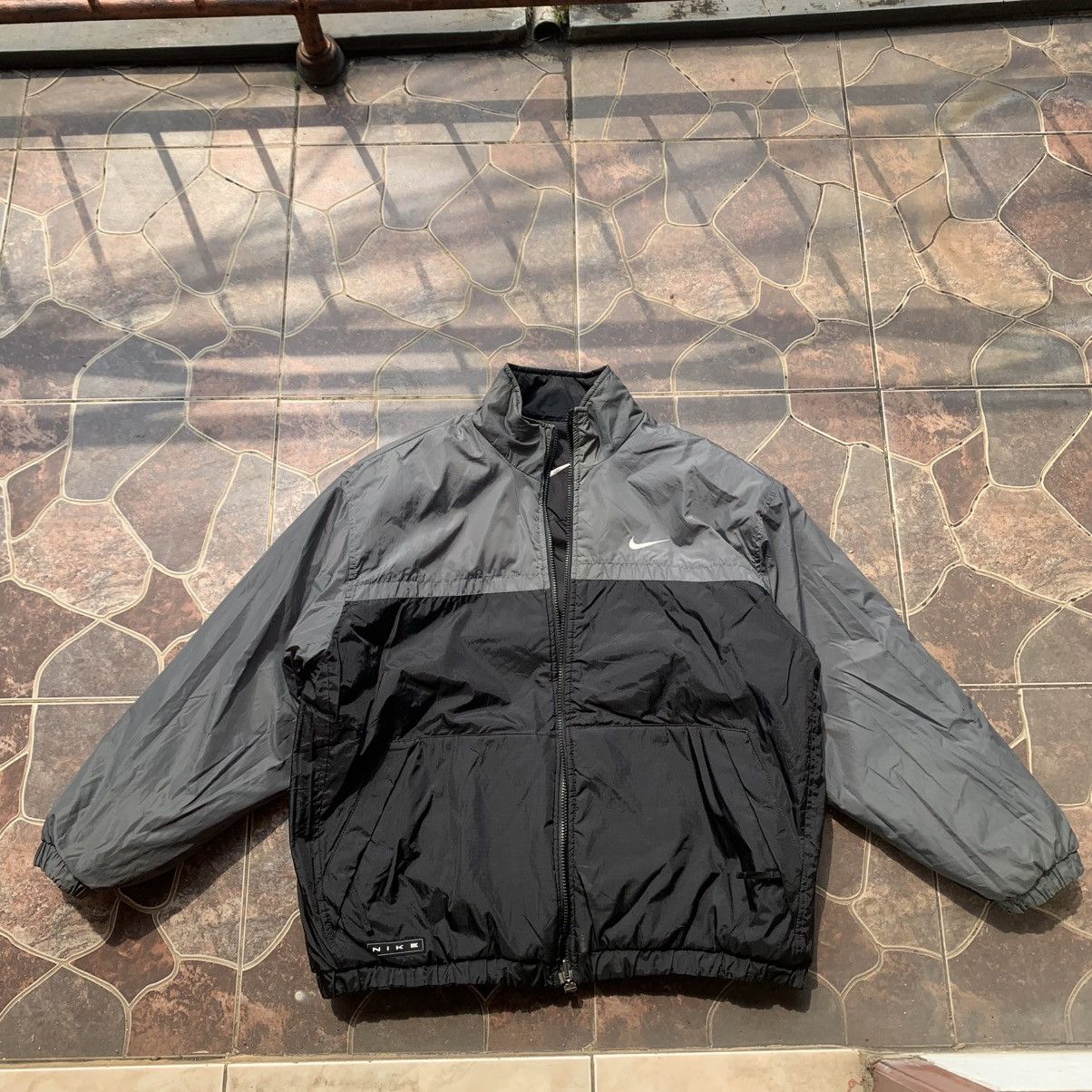 Nike 90s NIKE REVERSIBLE VINTAGE OVERSIZED PUFFER DOWN JACKET Size US L / EU 52-54 / 3 - 5 Thumbnail