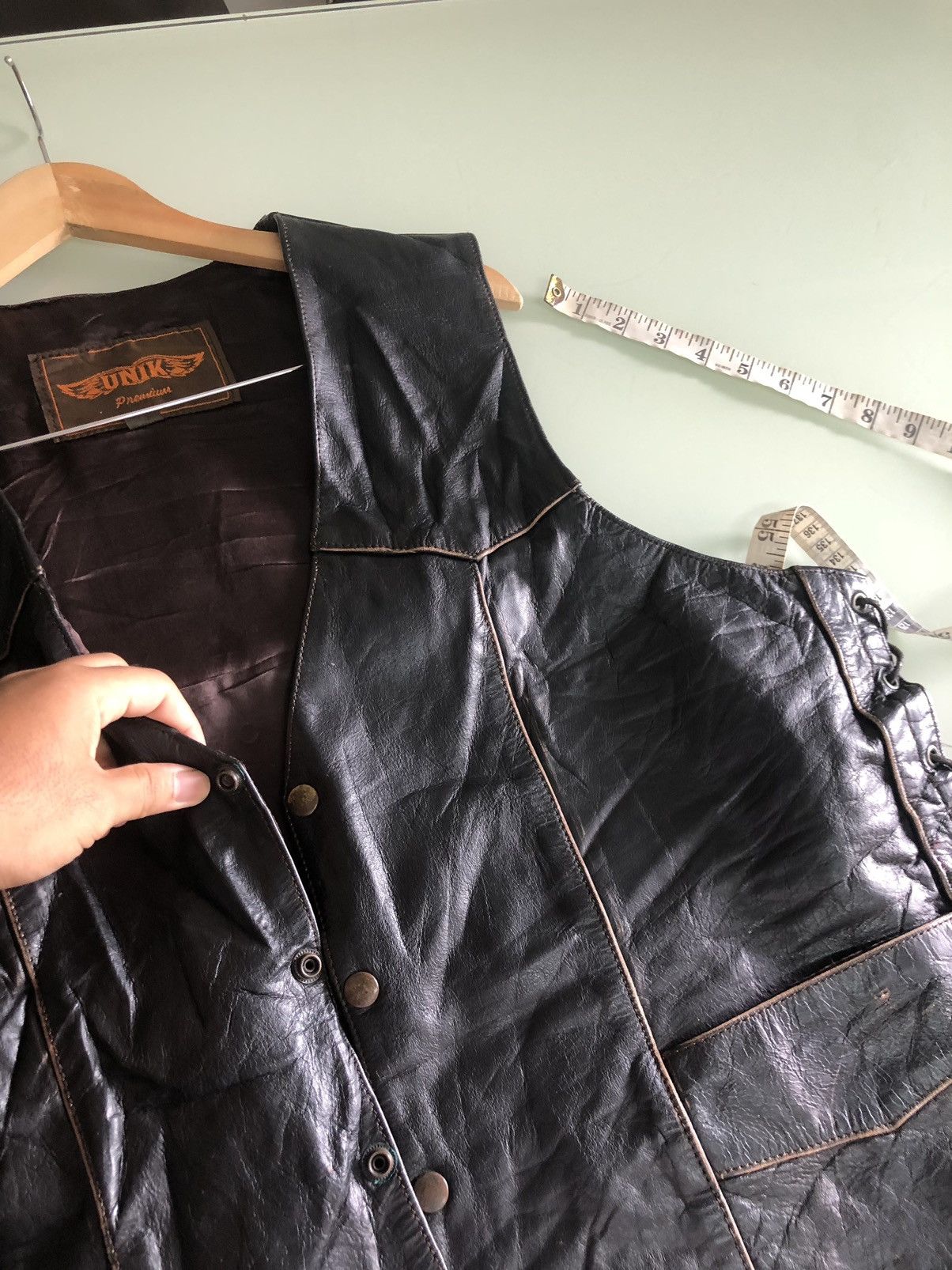 Vintage Vintage Unik Indian Head Leather Vest Like Perfecto Size US XL / EU 56 / 4 - 18 Thumbnail