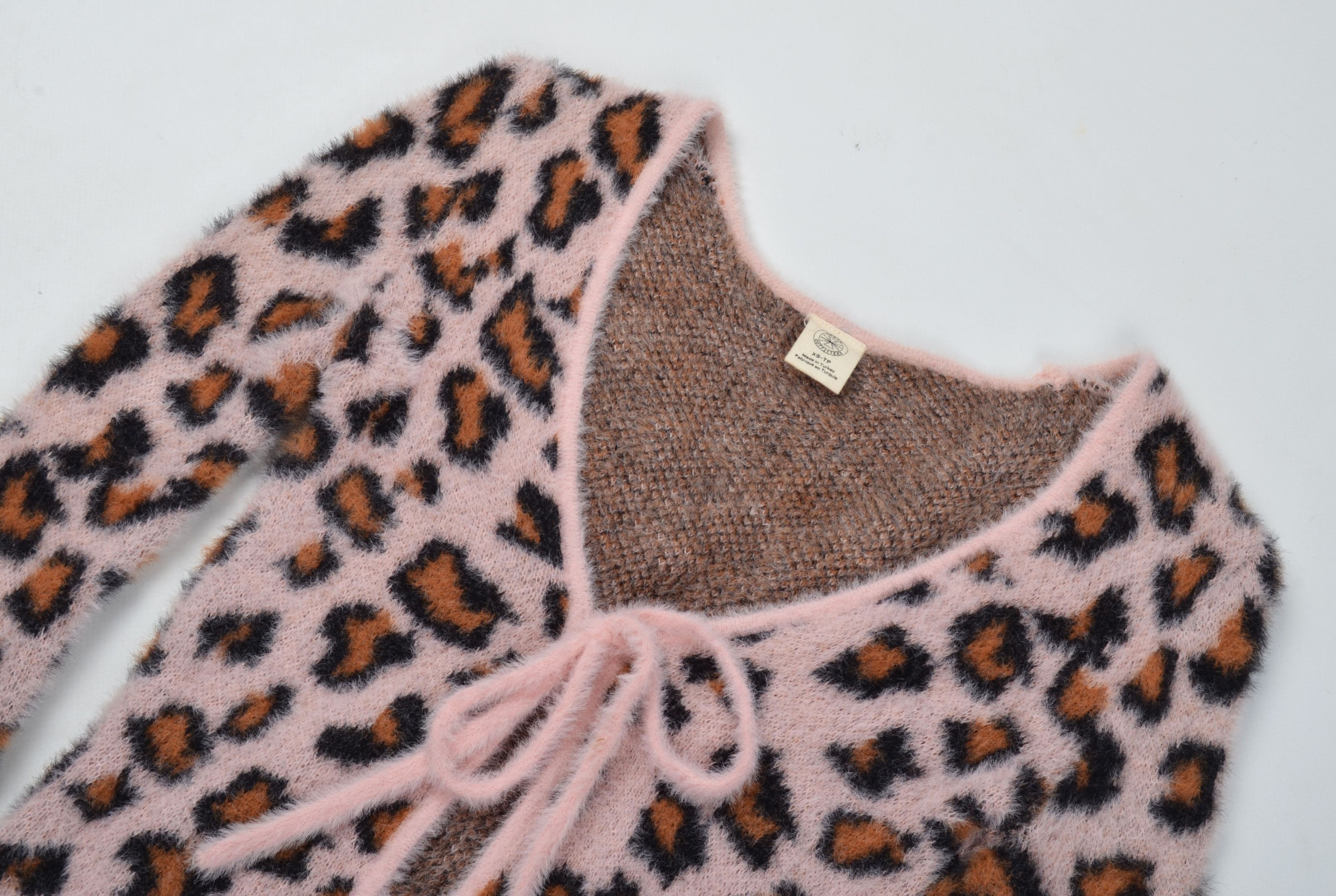 Urban Outfitters Urban Outfitters Y2K Fluffy Soft Leopard Top Cardigan Size XS / US 0-2 / IT 36-38 - 5 Thumbnail
