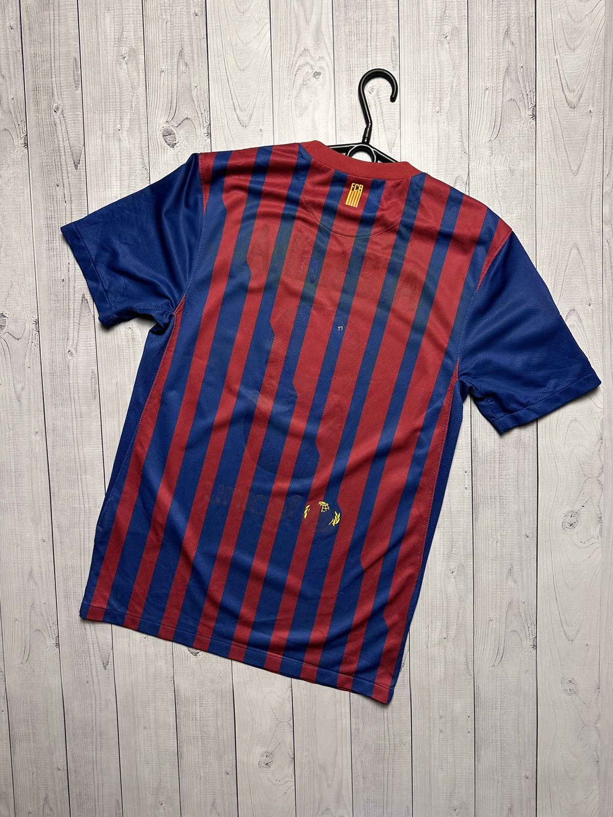 Nike × Vintage Vintage Nike Barcelona soccer jersey size S Size US S / EU 44-46 / 1 - 7 Thumbnail