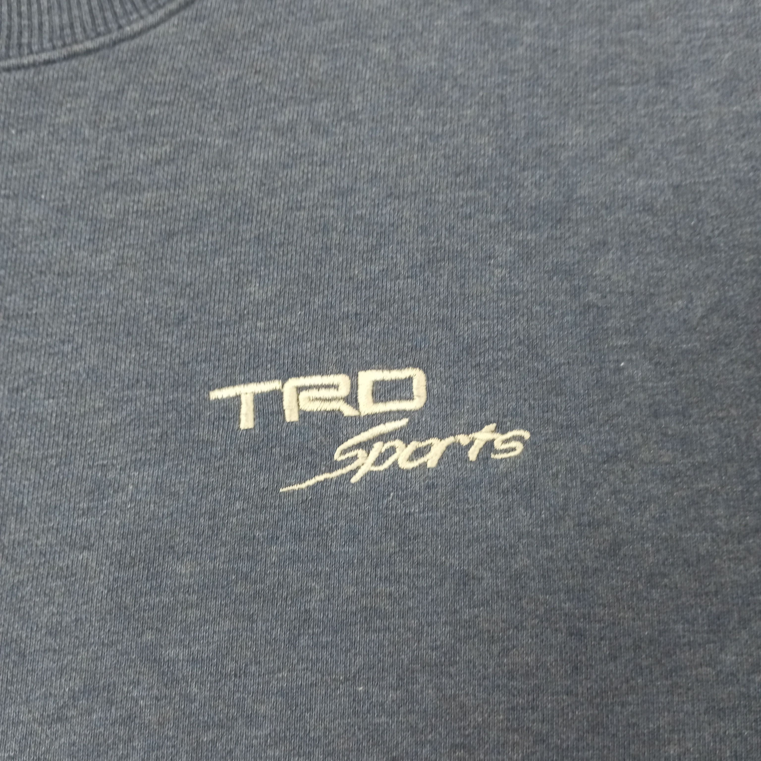 Vintage TRD Sports Japanese Motorsports Sweatshirt c238n18