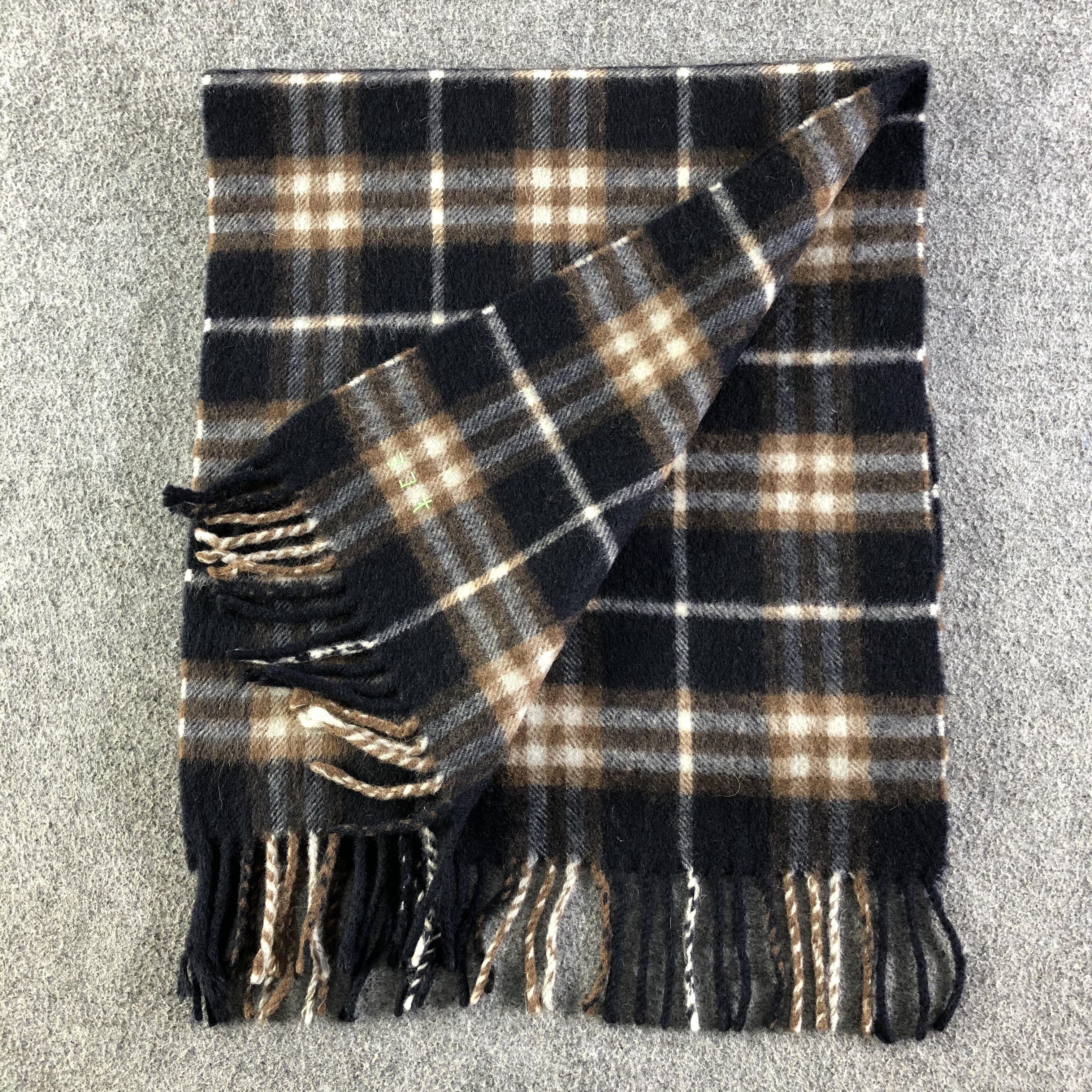 Burberry Burberrys Cashmere Scarf / Muffler / Neckwear Size ONE SIZE - 5 Thumbnail