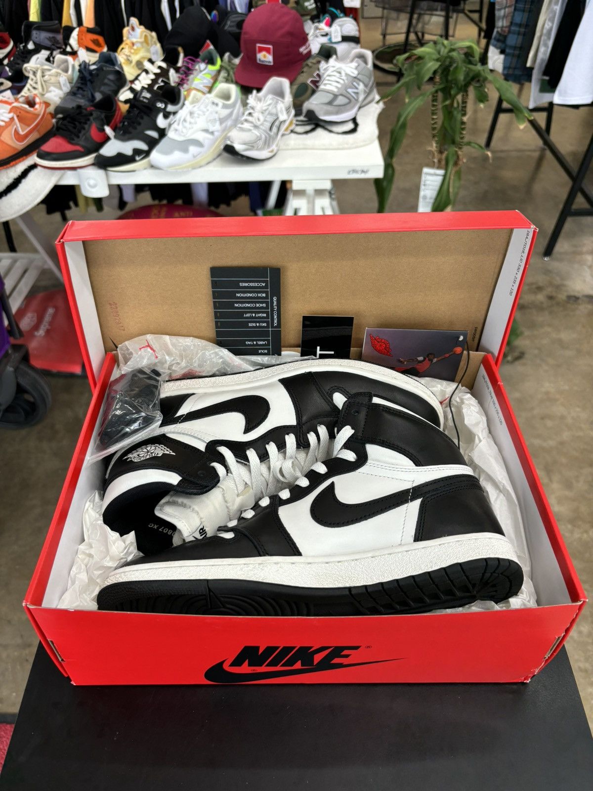 Jordan Brand Air Jordan 1 Black White Sz. 9 (2023) Size US 9 / EU 42 - 10 Thumbnail
