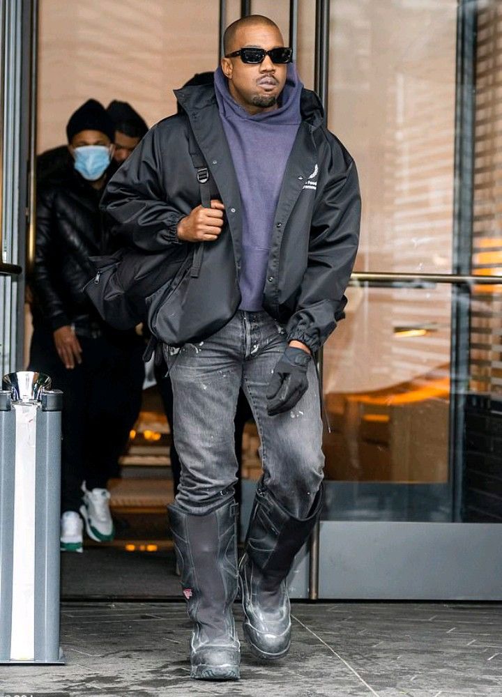 Balenciaga Balenciaga Black World Food Programme Windbreaker Jacket Size US S / EU 44-46 / 1 - 4 Thumbnail