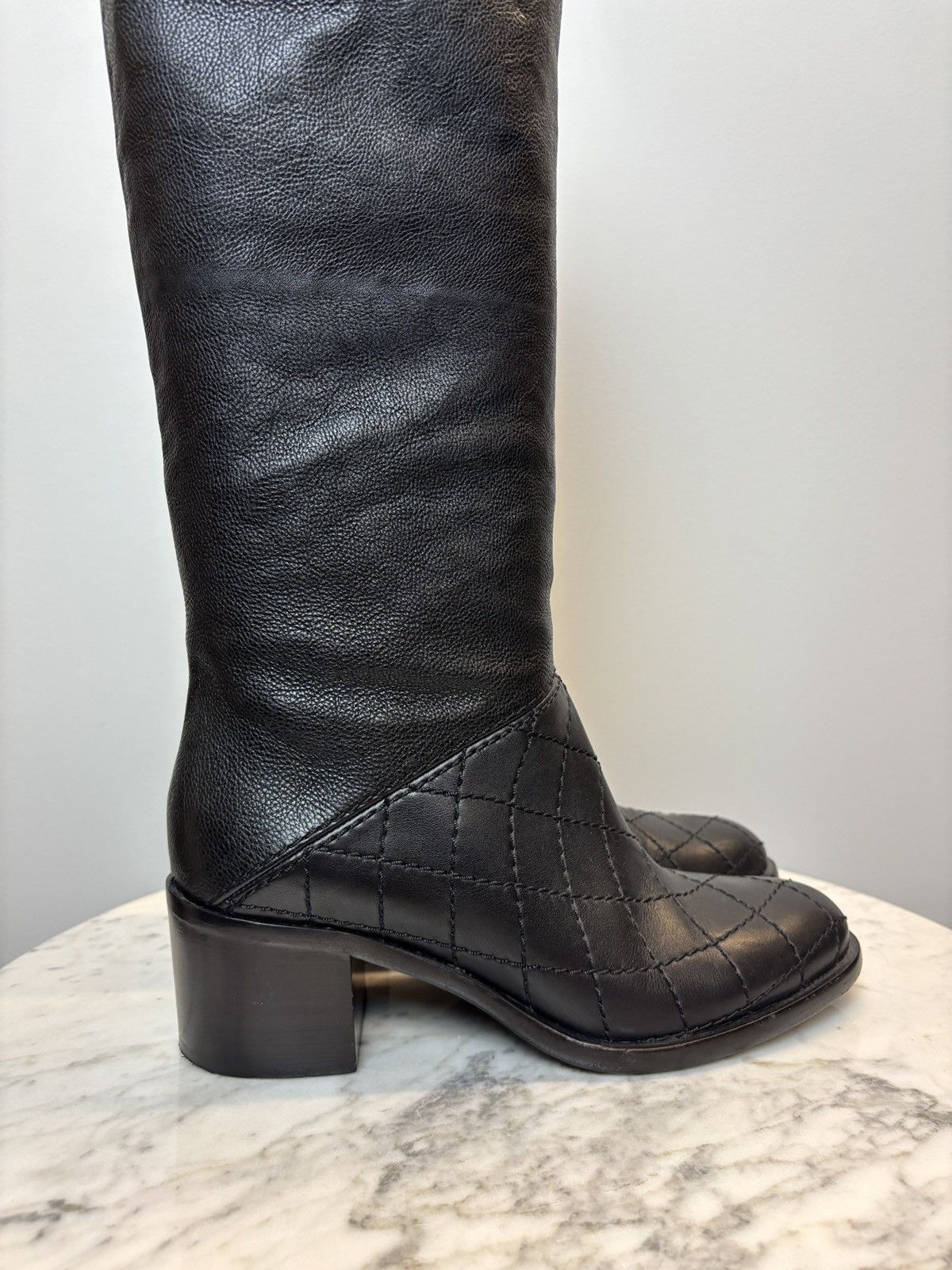 Chanel Chanel Calfskin Quilted Riding Boots Black Size US 8 / IT 38 - 3 Thumbnail