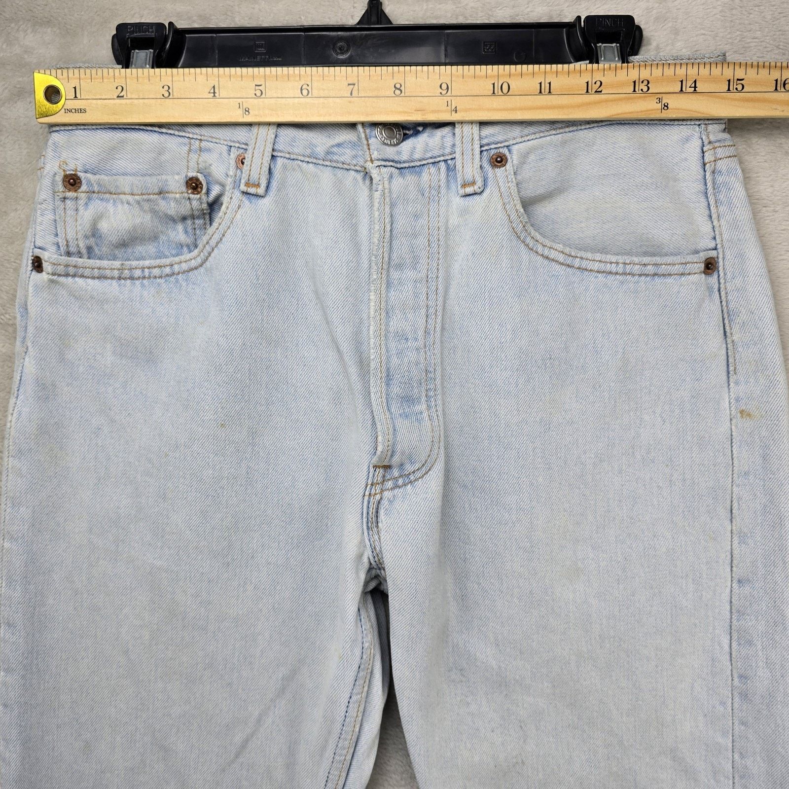 Levi's Vintage Levis 501 Jeans 32x30 (Fits 30x28) USA 90s *FLAWS* Size US 30 / EU 46 - 17 Thumbnail