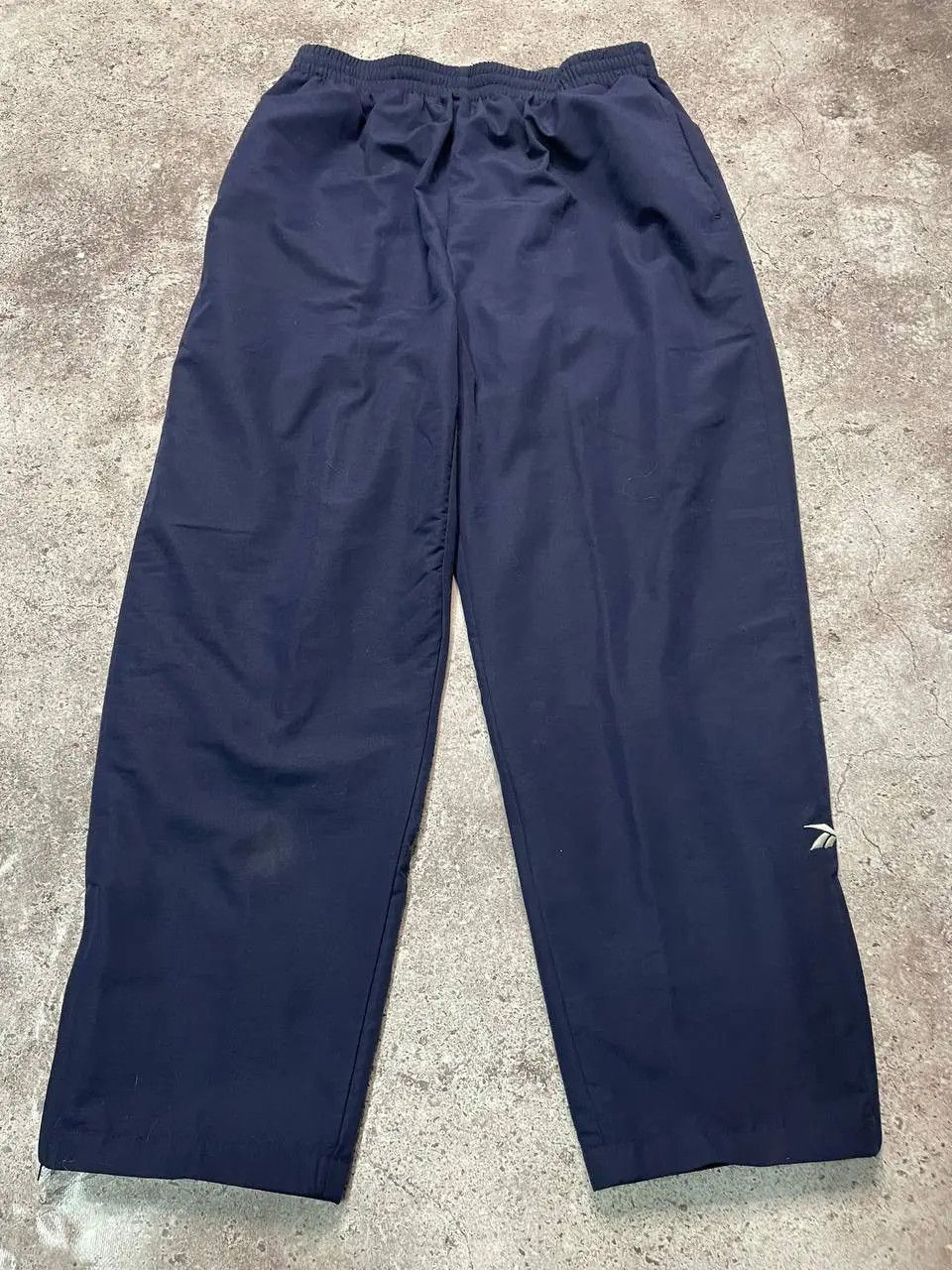 Reebok Vintage Reebok Navy Blue Track Pants L Size US 31 - 1 Thumbnail