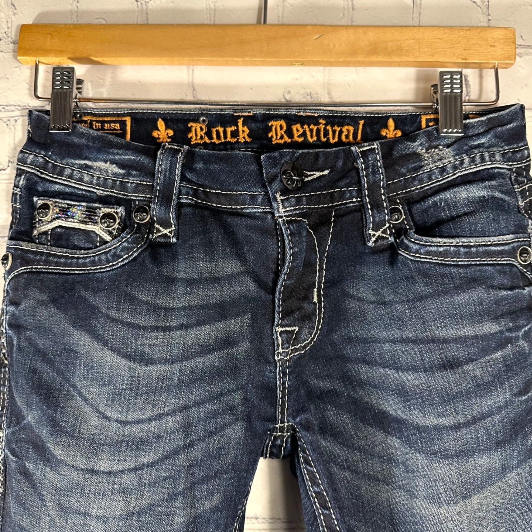 Vintage Rock Revival Jeans Womens 26 Dark Wash Bootcut 5-Pocket Sequin Fleur De Lis Embroidered Distressed Leather Logo Rock Western Bohemian 90s Mens? Size 26" / US 2 / IT 38 - 7 Thumbnail