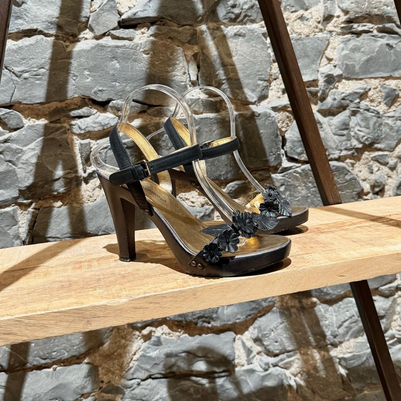 Dolce & Gabbana Dolce & Gabbana Vintage Wood Brown Leather Flower Sandals Size US 9 / IT 39 - 1 Thumbnail