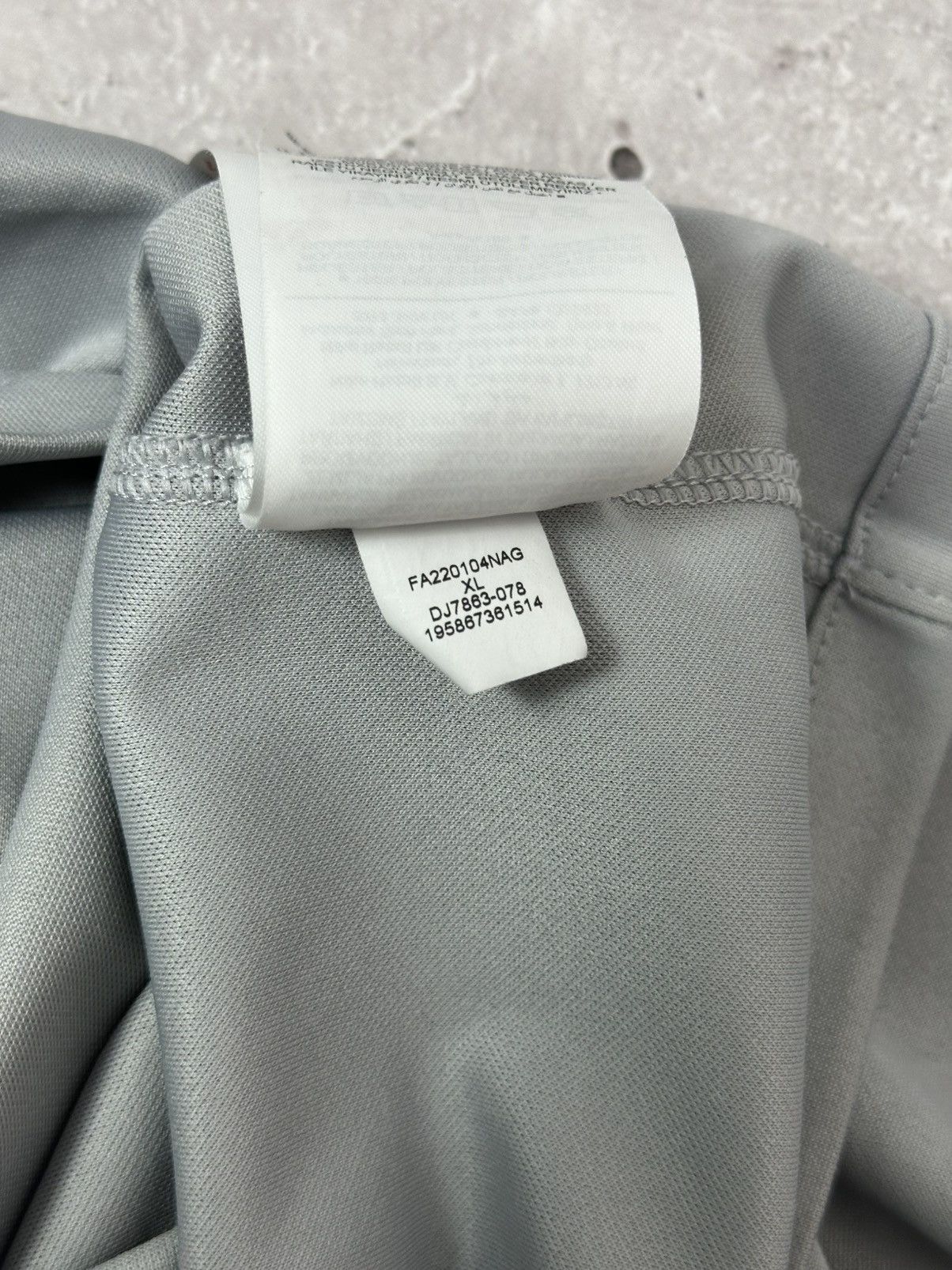 Jordan Brand Jordan PSG Paris Saint-Germain Grey Soccer Jersey Size US S / EU 44-46 / 1 - 10 Thumbnail