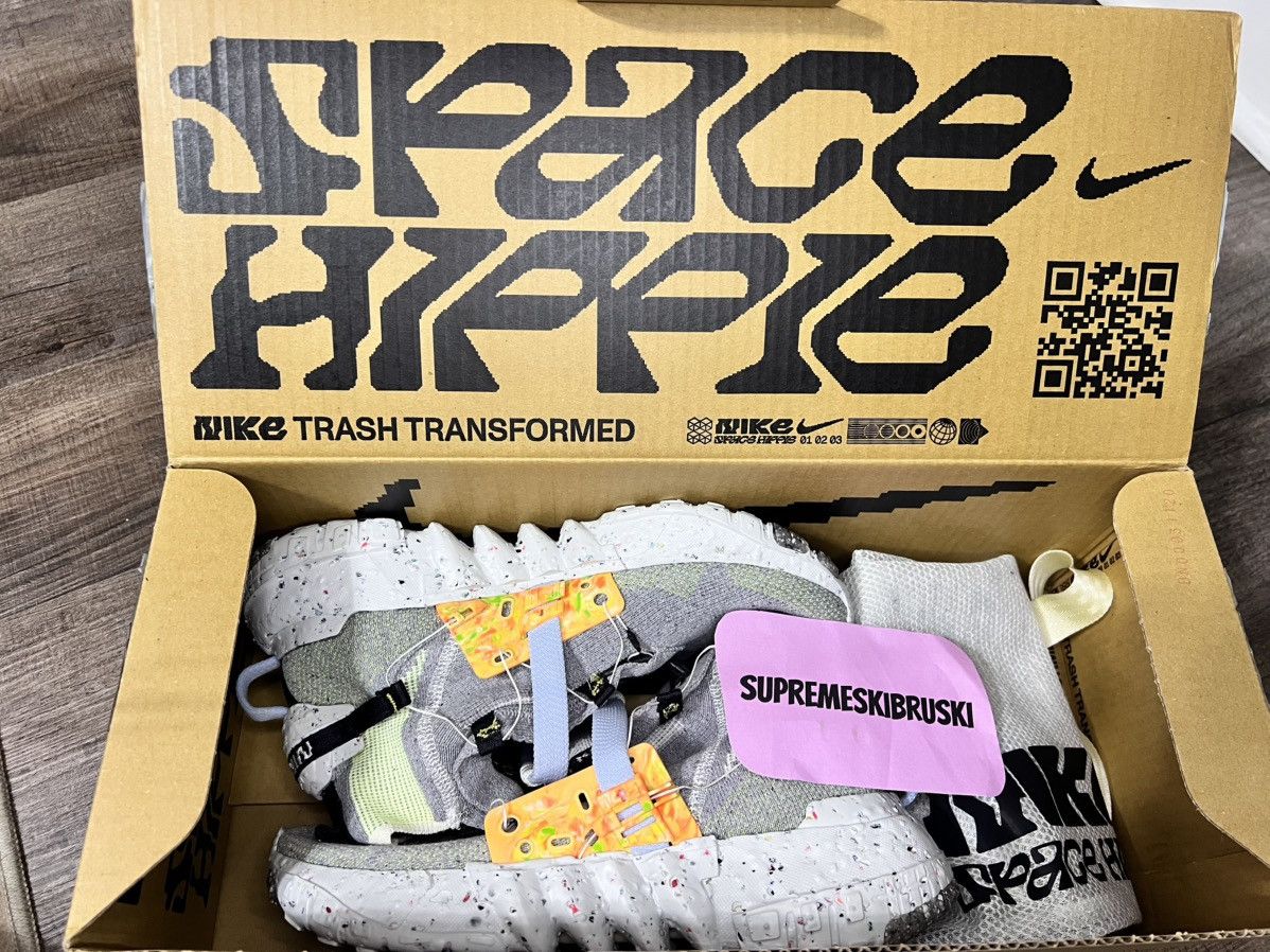 NIKE HIPPIE O3 GREY VOLT