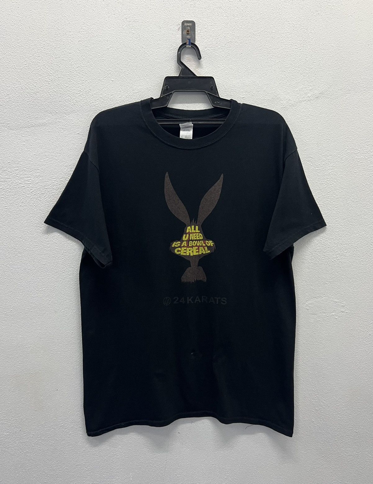 Cartoon Network × Gildan × Japanese Brand GILDAN LOONEY TUNES 24 KARATS SHIRT Size US L / EU 52-54 / 3 - 2 Thumbnail