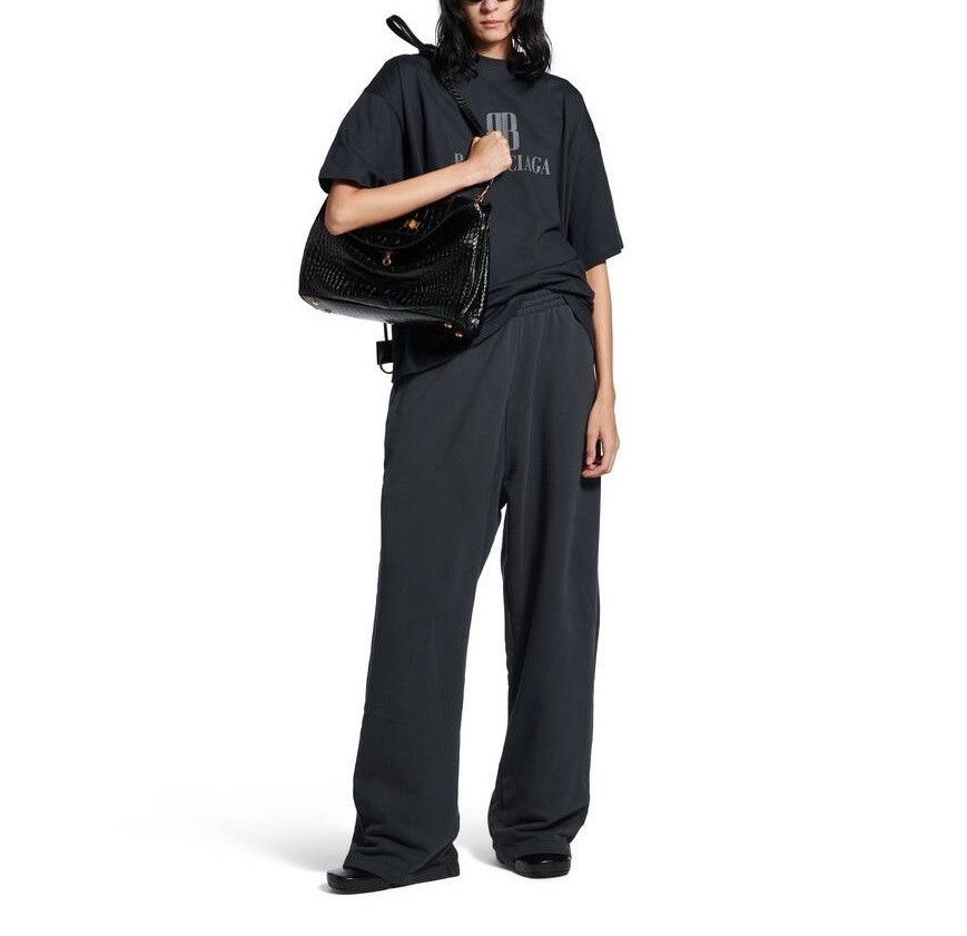 Balenciaga o1bcso1str0426 Nano BB Cropped Sweatpants in Black Size 24" / US 00 / IT 34 - 3 Thumbnail