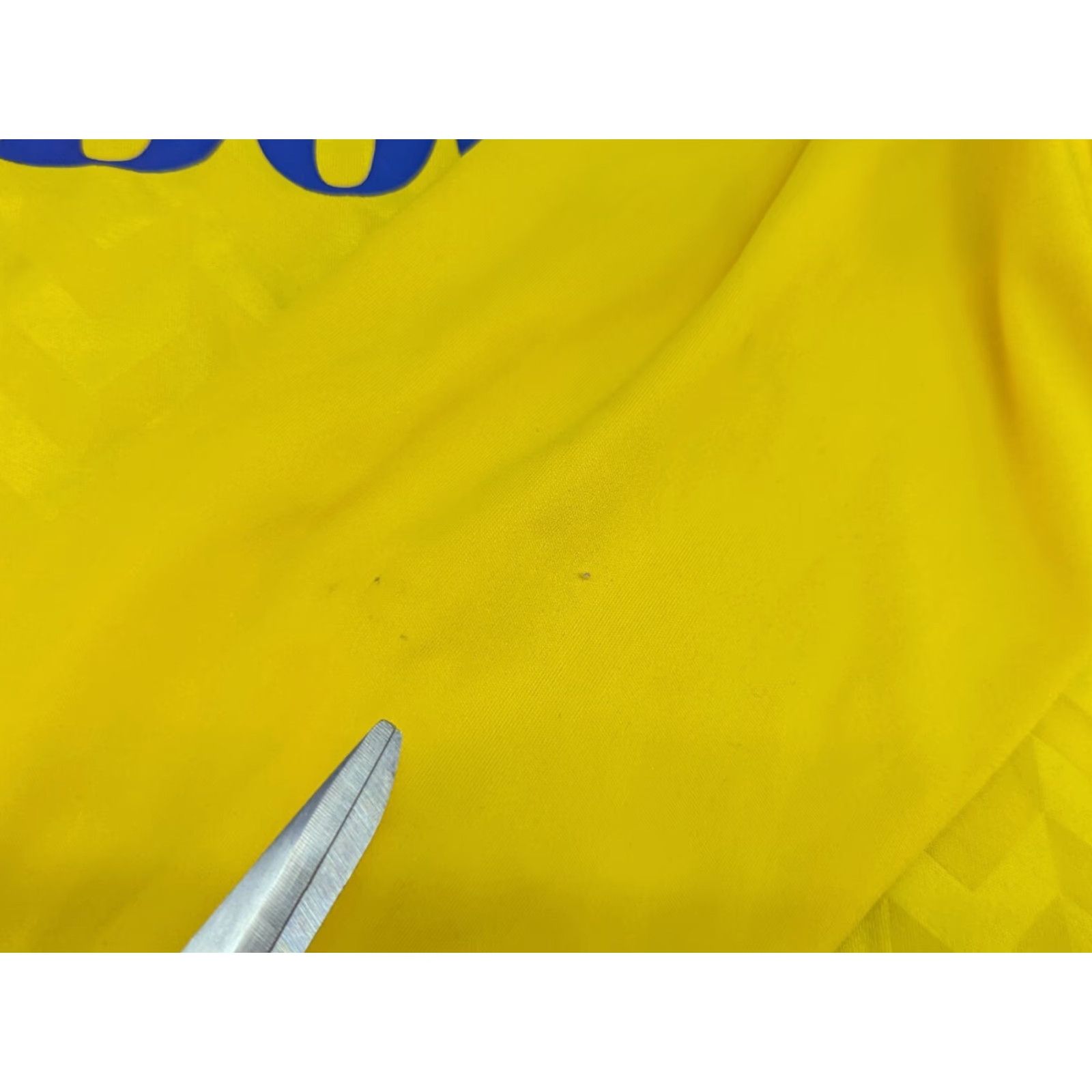 Hummel Hummel Brondby 2022-2023 Joe Bell #6 Football Jersey Mens Size M Home Adult Size US M / EU 48-50 / 2 - 4 Thumbnail