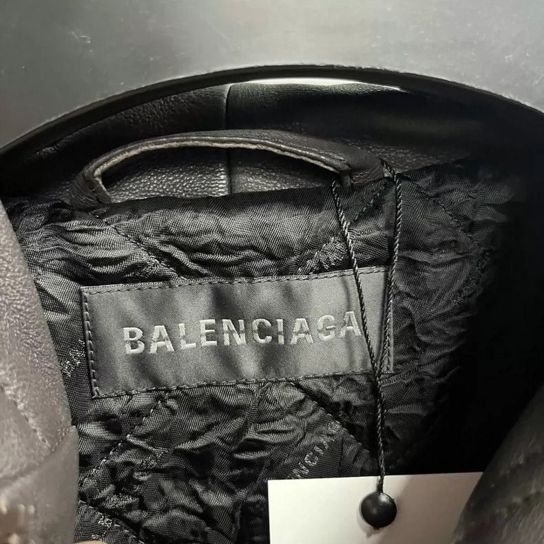 Balenciaga Balenciaga size 44 Solid logo chest print hooded jacket Size US M / EU 48-50 / 2 - 3 Thumbnail