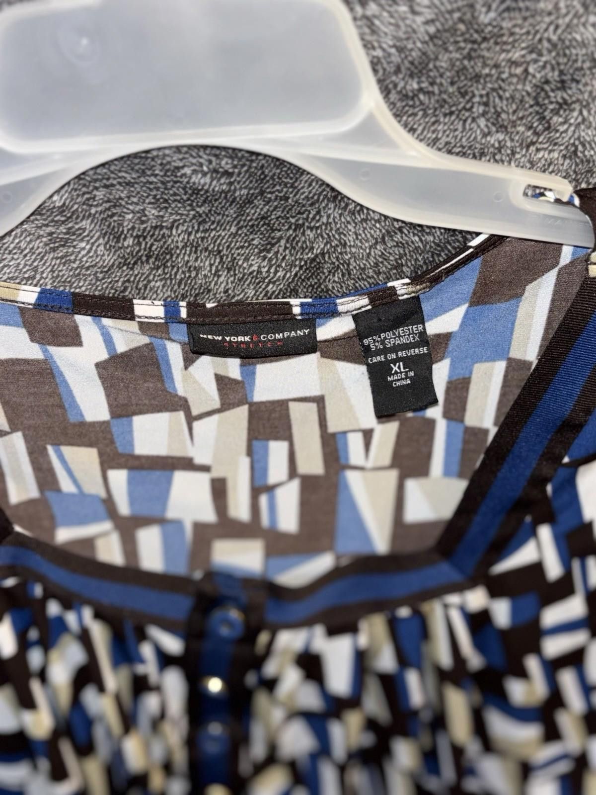 Other New York & Company Stretch Geometric Henley Top XL Size XL / US 12-14 / IT 48-50 - 3 Thumbnail