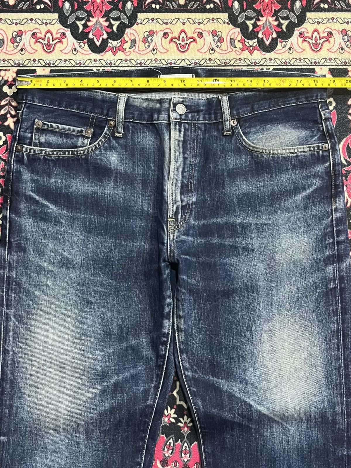 Jun Takahashi Vintage Japan Uniqlo UJ Dark Blue Whisker Faded Washed Jeans Size US 36 / EU 52 - 12 Thumbnail