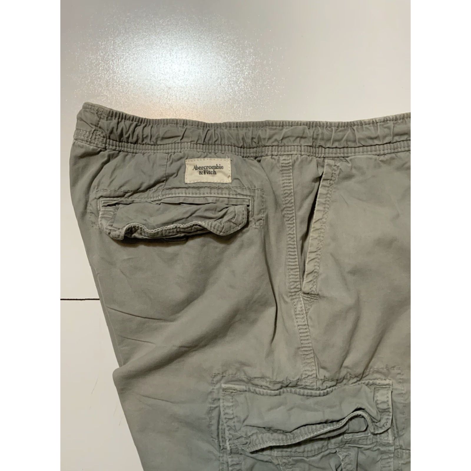 Abercrombie & Fitch Abercrombie & Fitch New York Grey Cargo Cotton Twill Drawstring Shorts Sz. M Men Cargo Shorts Grey M Size US 31 - 6 Thumbnail
