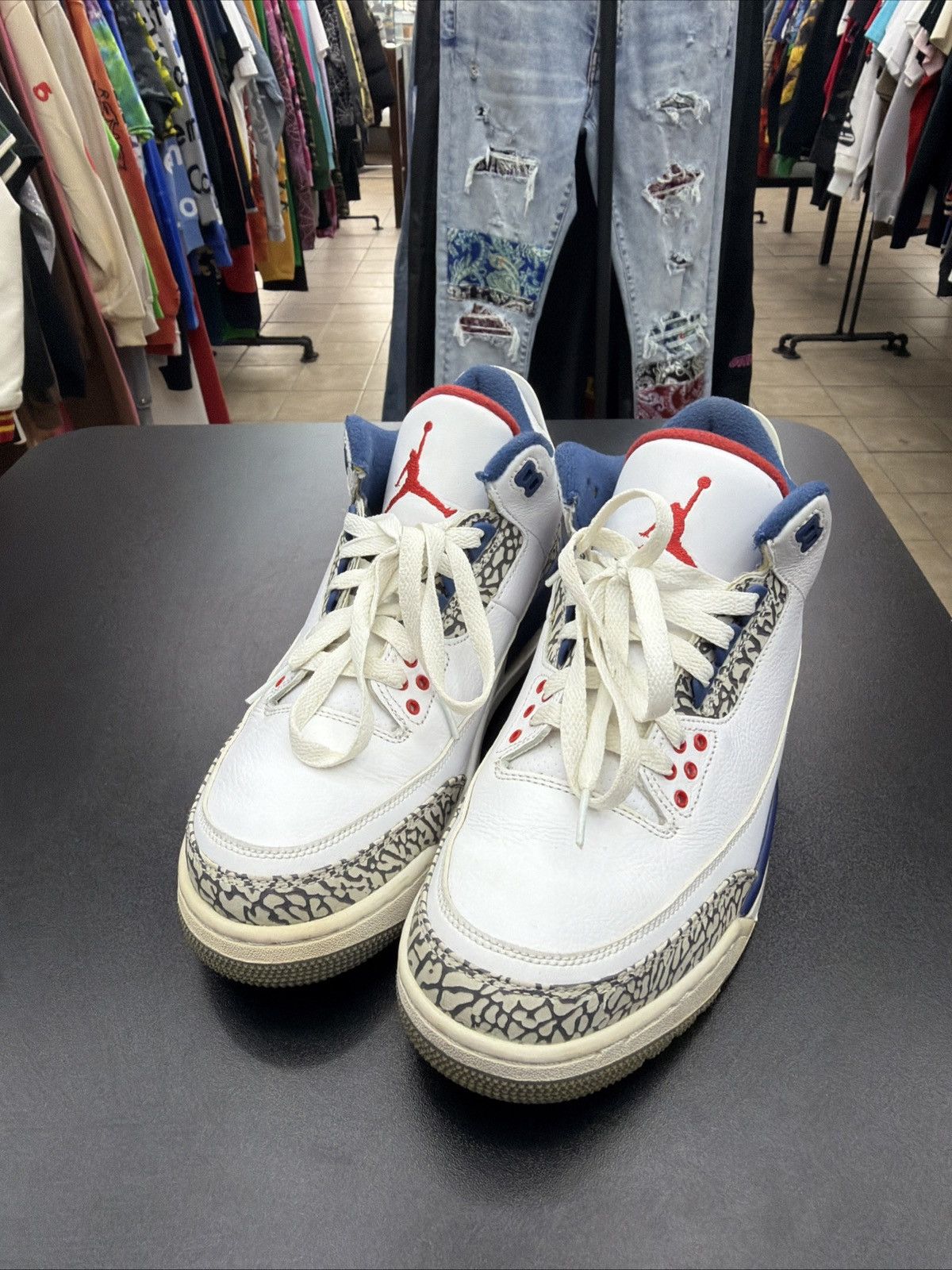 Jordan Brand Nike Air Jordan 3 Retro True Blue White Blue Red 2016 9.5 Size US 10 / EU 43 - 13 Thumbnail