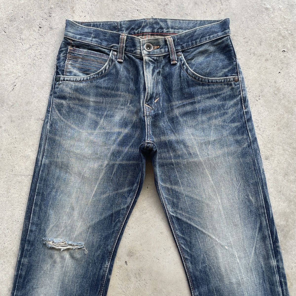 Edwin Vintage Edwin Distressed Jeans Faded Denim Pants W31 Size US 31 - 4 Thumbnail